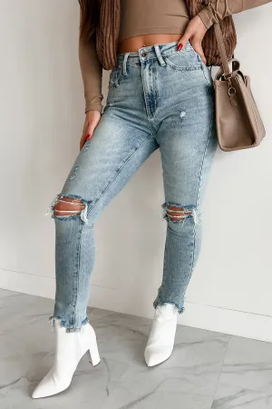 Festival Outfit Minimalist Style Vince High Rise Distressed Special A Slim Straight Jeans (Medium Light)