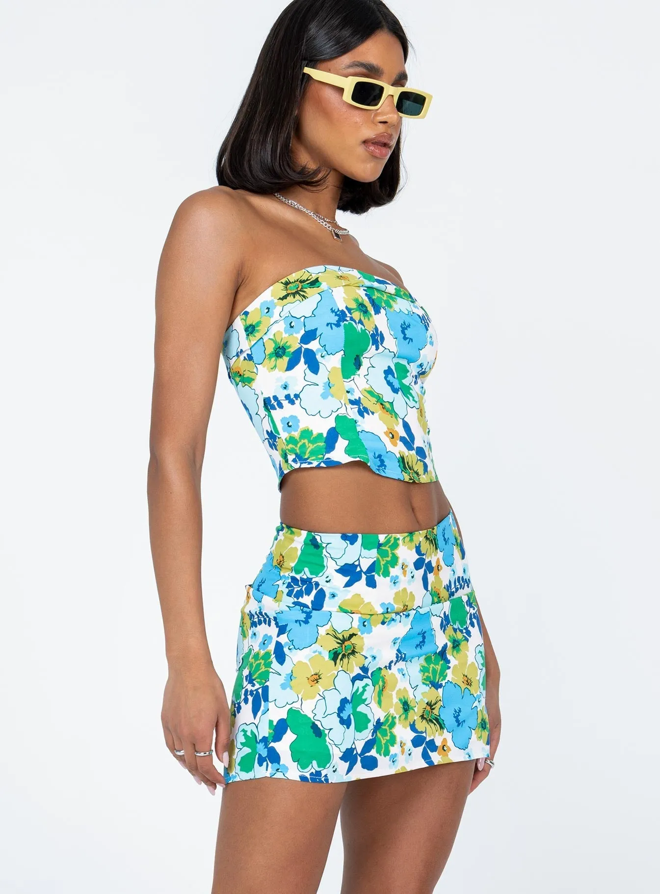 Bold Details Classic Look Chadwick Mini Skirt White