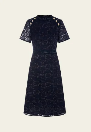 Cheung Sham Style Embellished Lace Dress Lightweight insulation Aerated Seam Placement