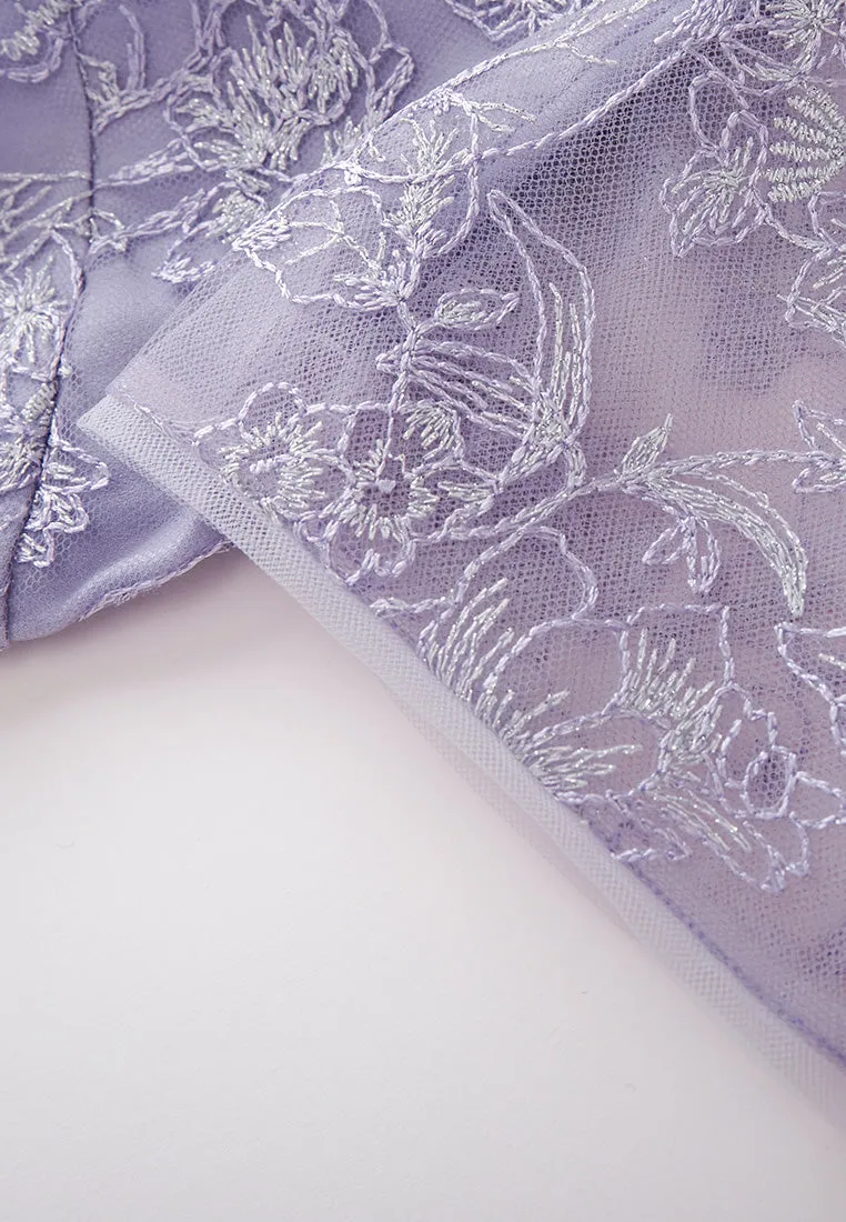 MultiPanelDesign Tie-waist Floral-Embroidery Dress