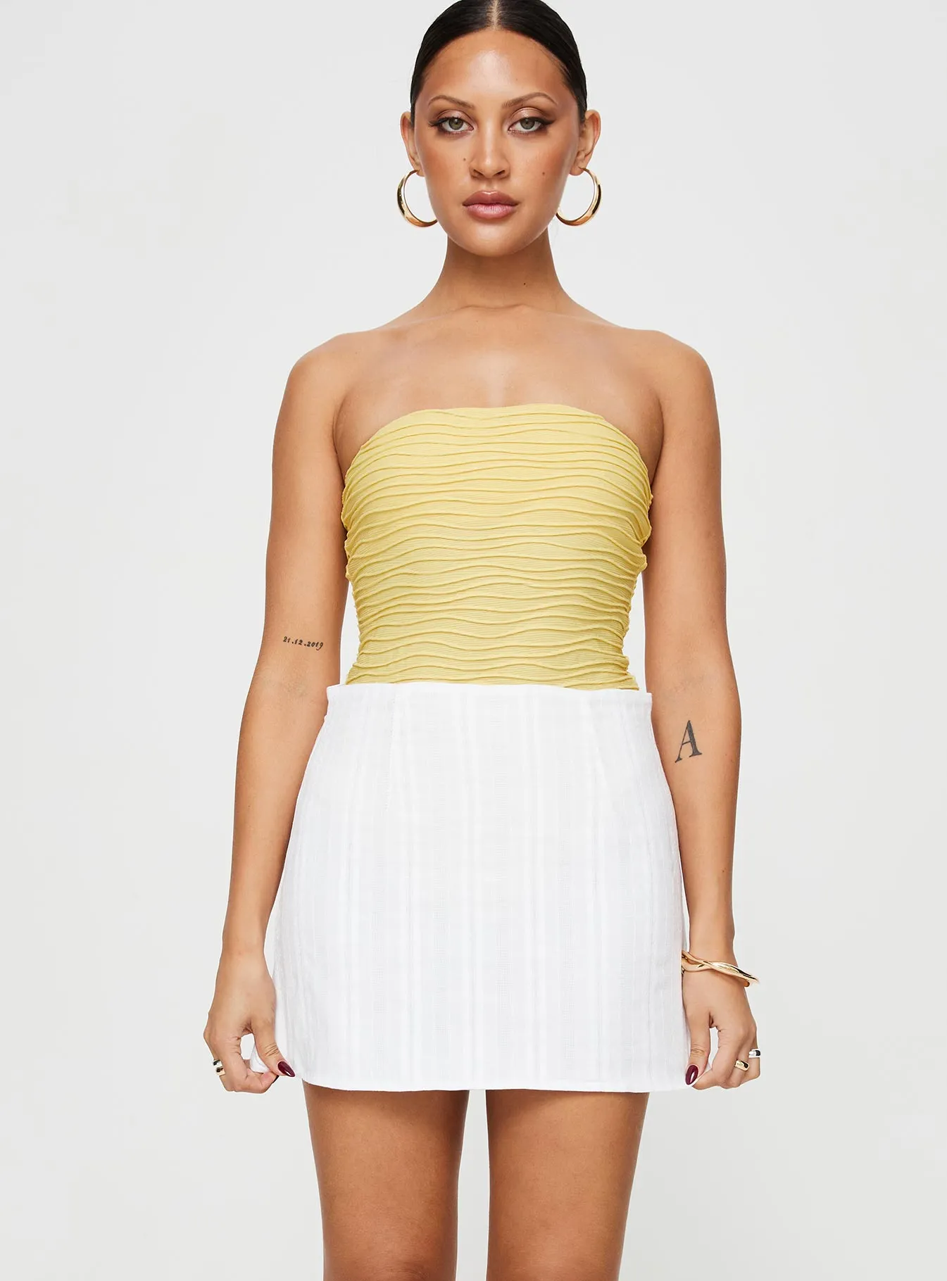 Mavie Mini Skirt White Outfit Focus