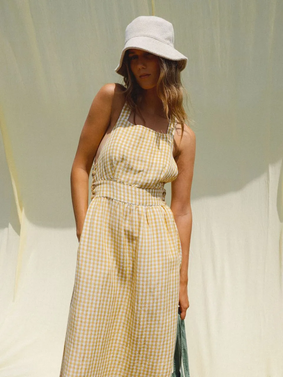 Young Edge Clean Fit Agata Strappy Midi Dress