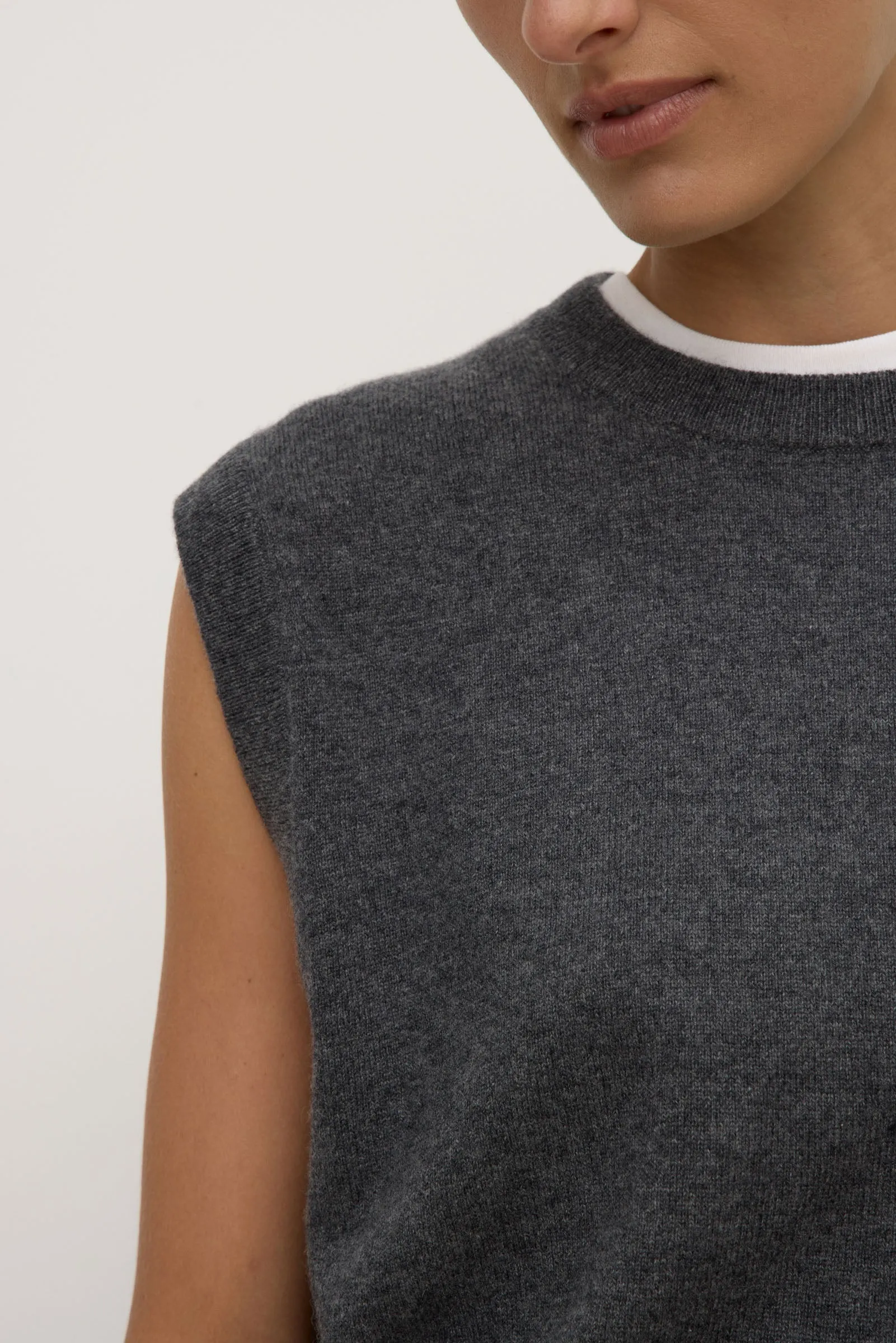 Spark Glow Relaxed Cashmere Vest