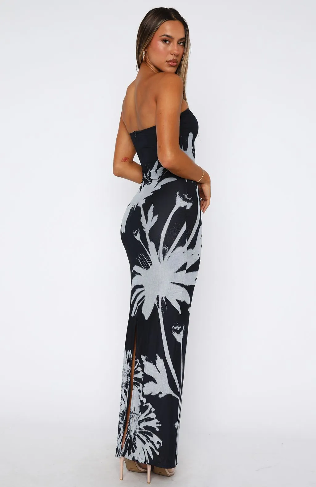 On A Trip Maxi Dress Nocturnal Bloom Poise Fit