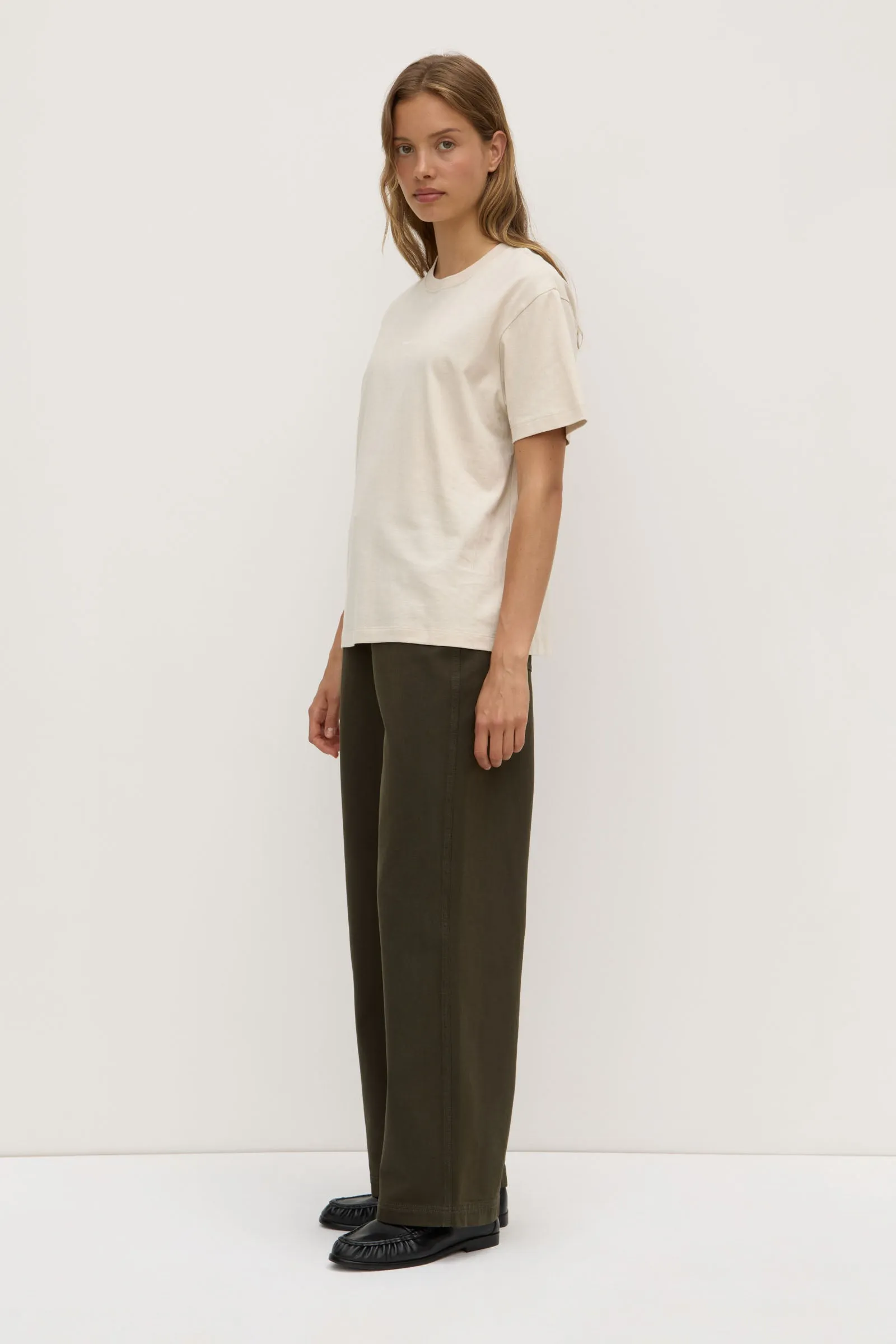 quick dry World Edge Womens Atelier Logo Tee
