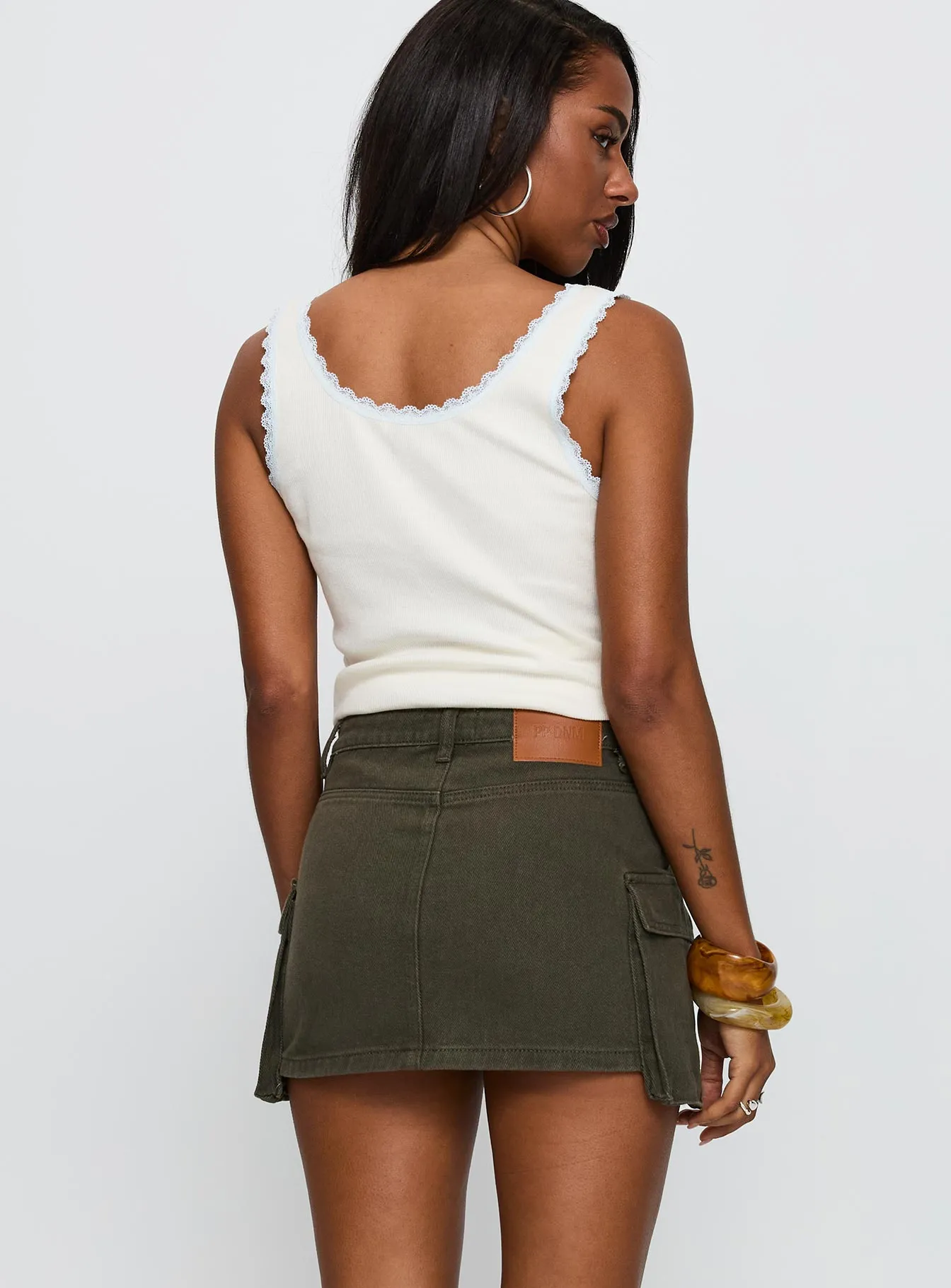 Rarebird Denim Mini Skirt Khaki Chic Look Relax Outfit