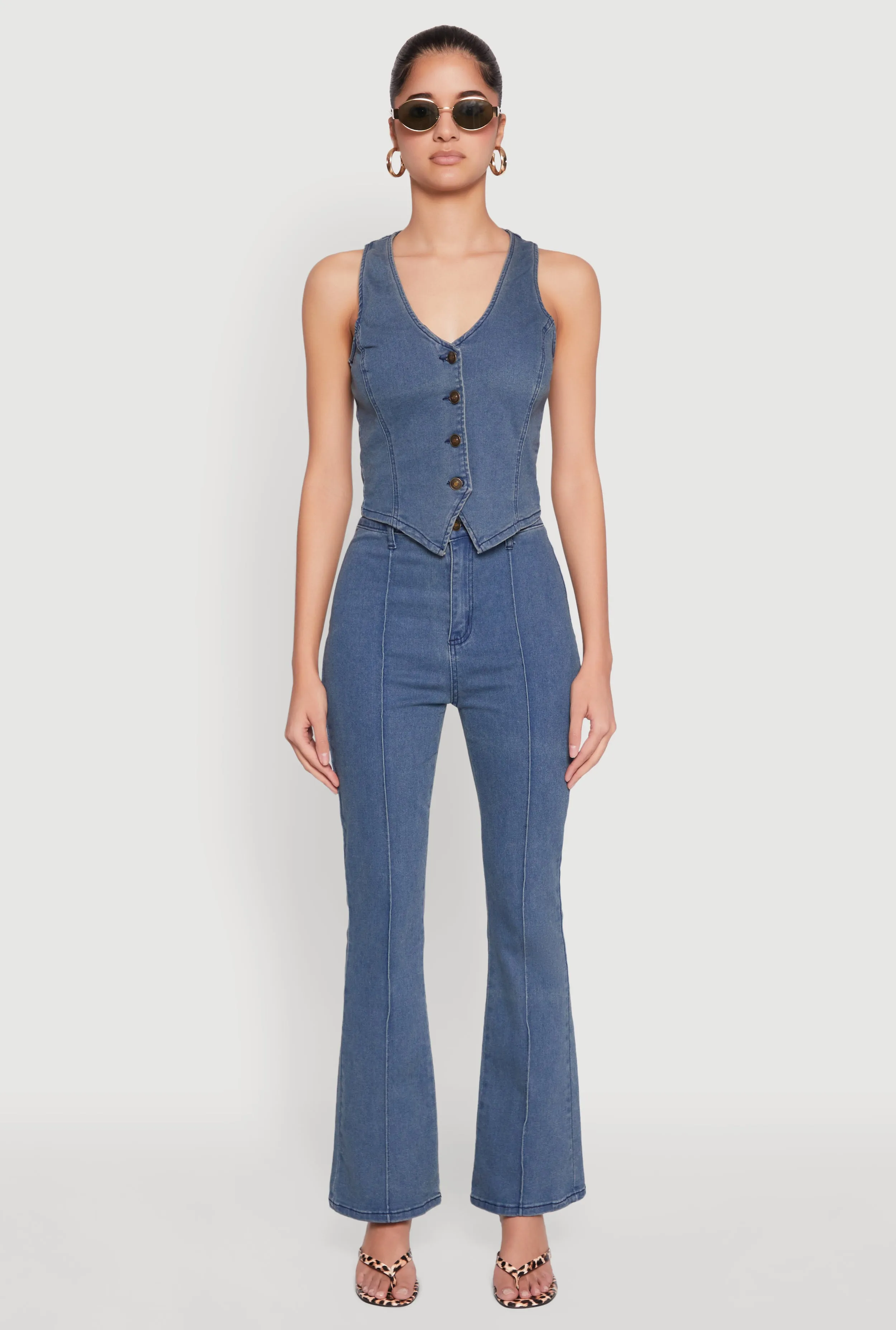 Elegant Travel Outfit Minimalist Style Work Meeting Trendy Modern Minimalist Pintuck Flare Jeans