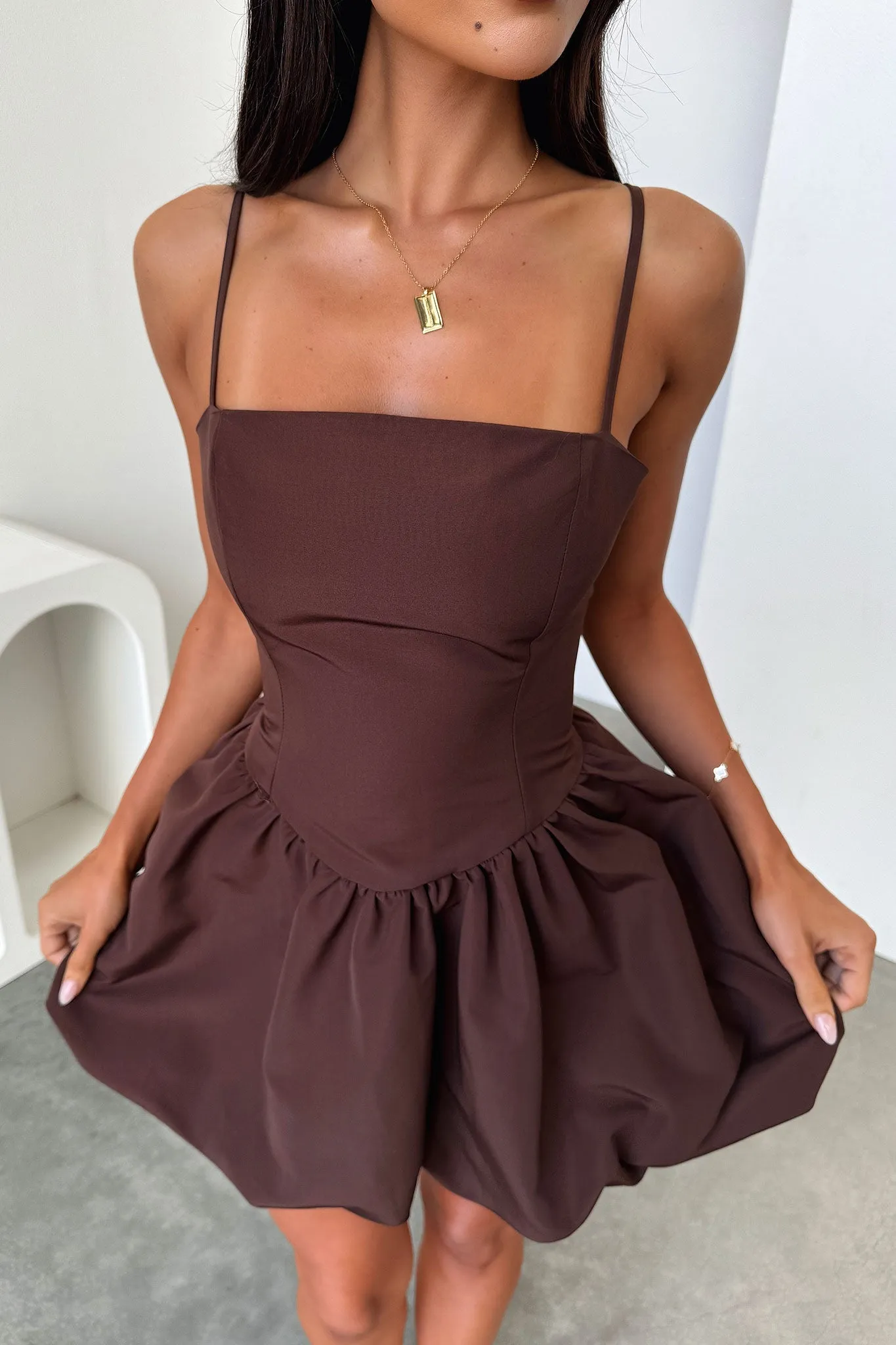Albin Dress - Brown Stretchable Fit solo wear