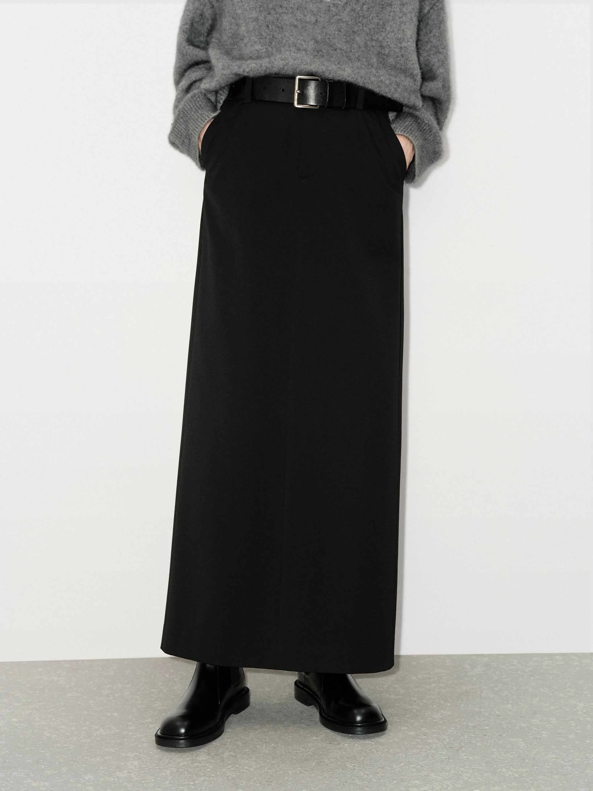 Back Slit Straight Skirt Weekend Fashion Modern Chic