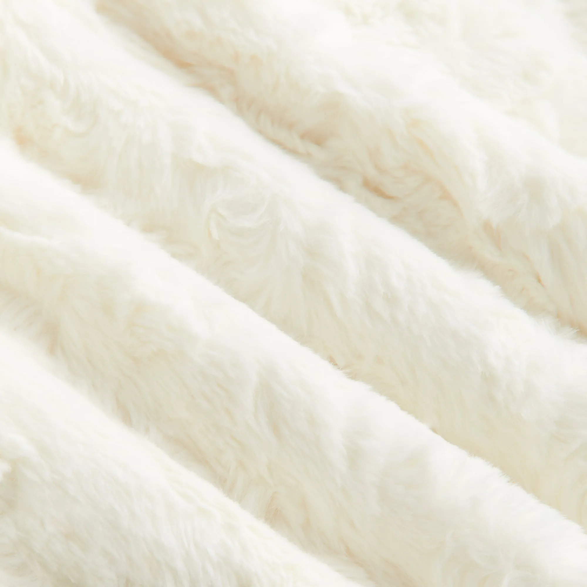 Street Look Kith Women Ashtyn Cowlick Fur Mini Skirt - Sandrift
