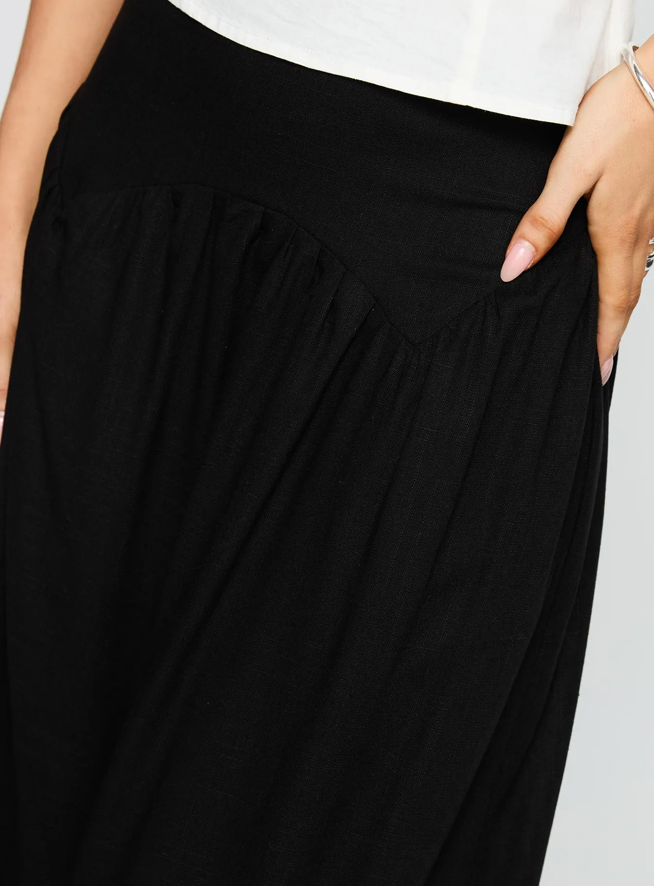 Human Nurture Maxi Skirt Black Cool Tone Outfit Focused