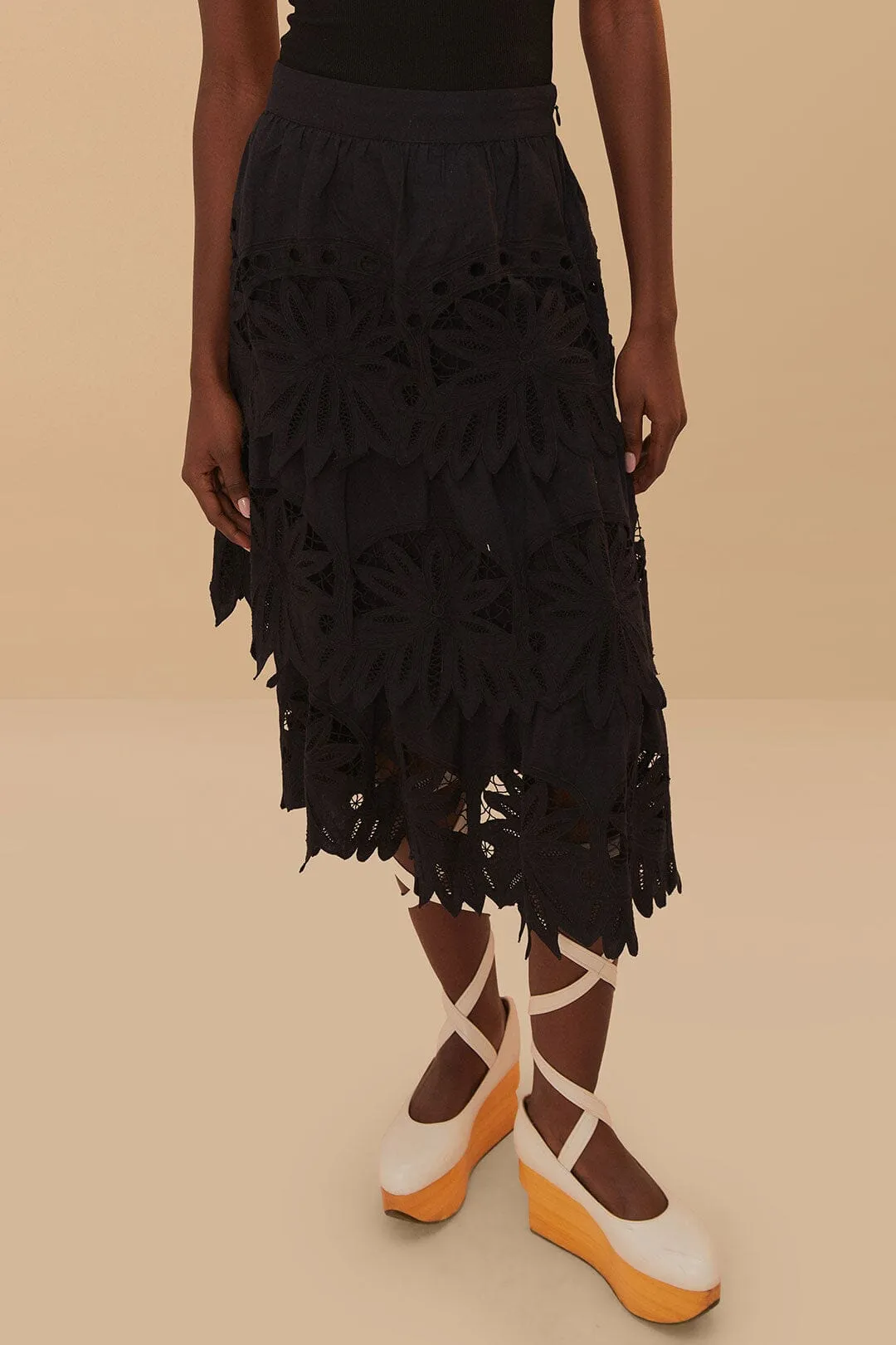 Black Daisy Embroidered Midi Skirt Senior Style