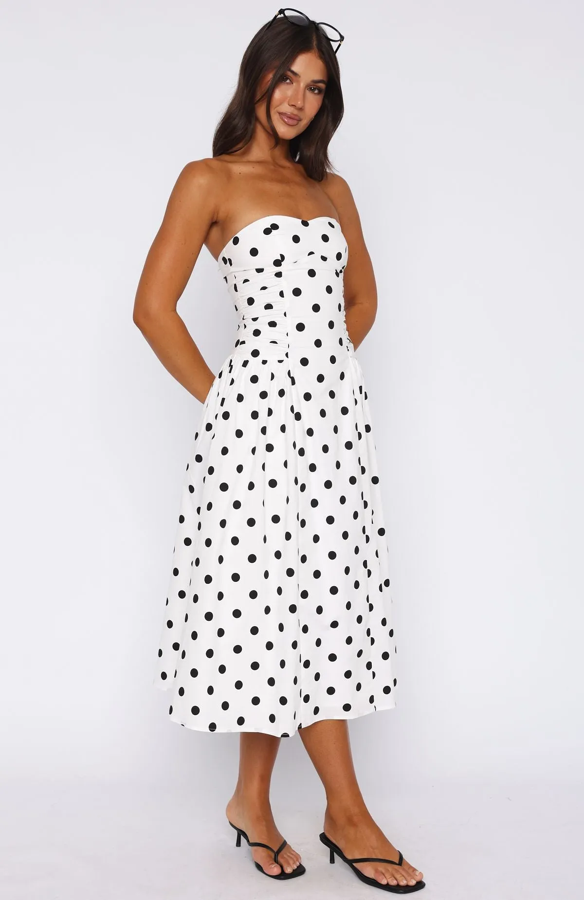 Retro cool Rich In Love Strapless Midi Dress White/Black Polka Dot
