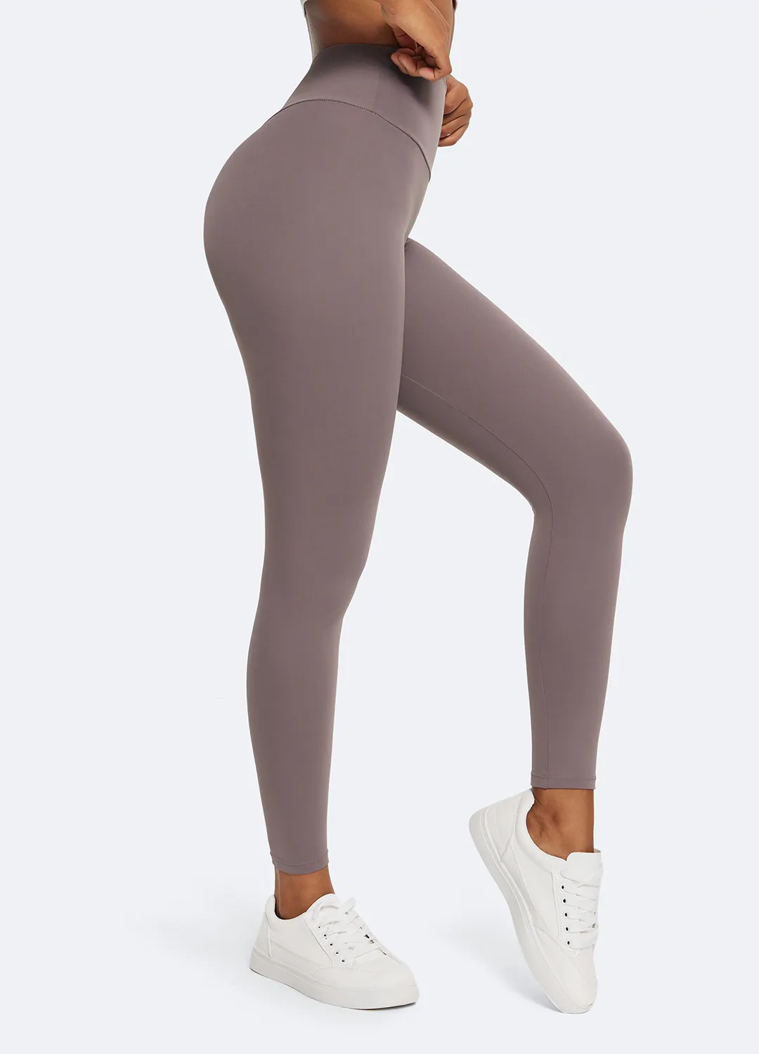 Urban Fit V-Seam Leggings with Push Up