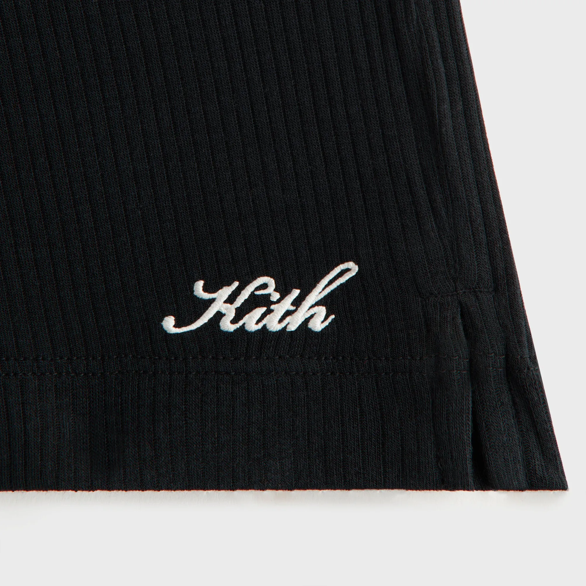 Kith Women Modal Rib Nilah Shorty - Black skin friendly