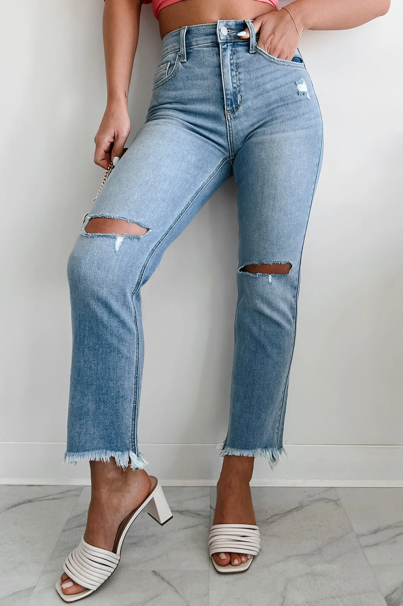 Stretch Denim Technology Effie High Rise Distressed Sneak Peek Straight Leg Jeans (Light)