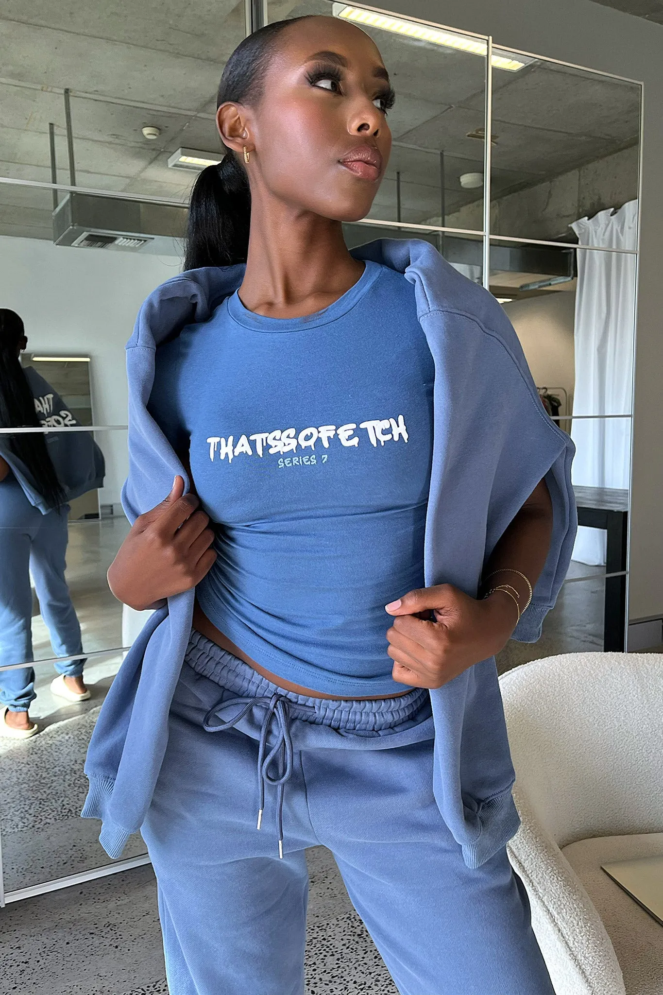 Series 7 Tee - Blue Modern Outfit