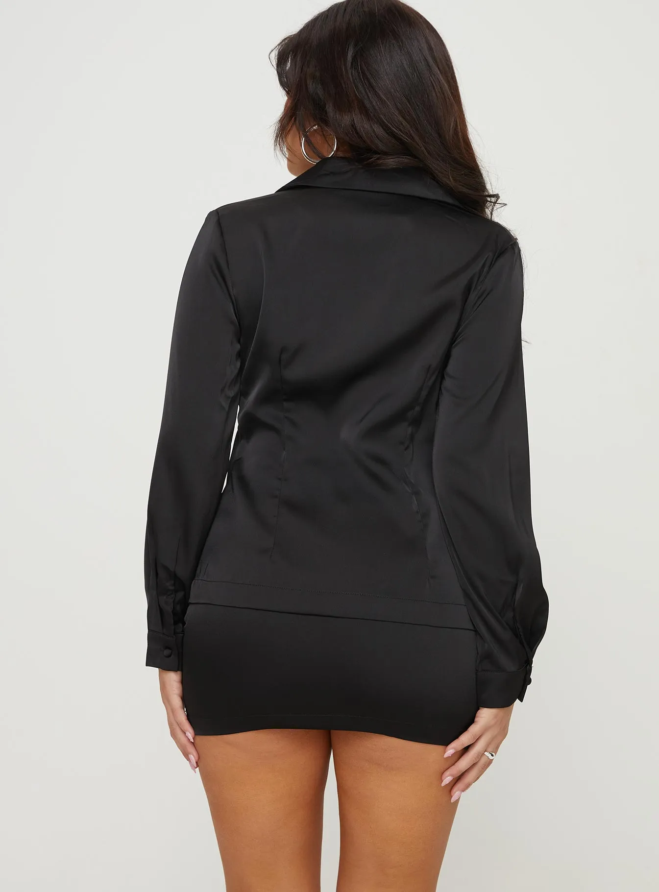 Eileen Set Black Petite Flow Look