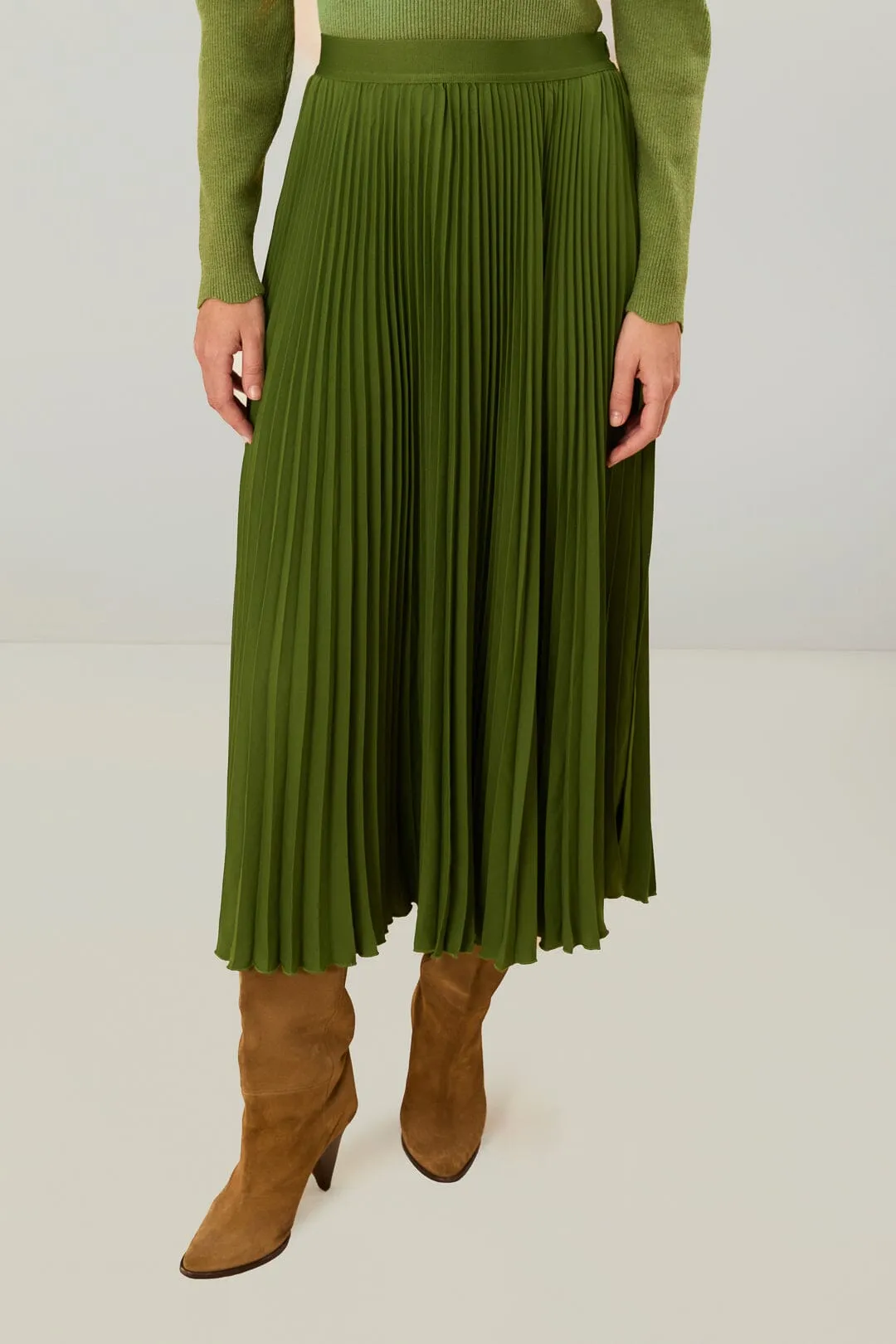 Chill Wear hypoallergenic material Green Pleated Maxi Skirt