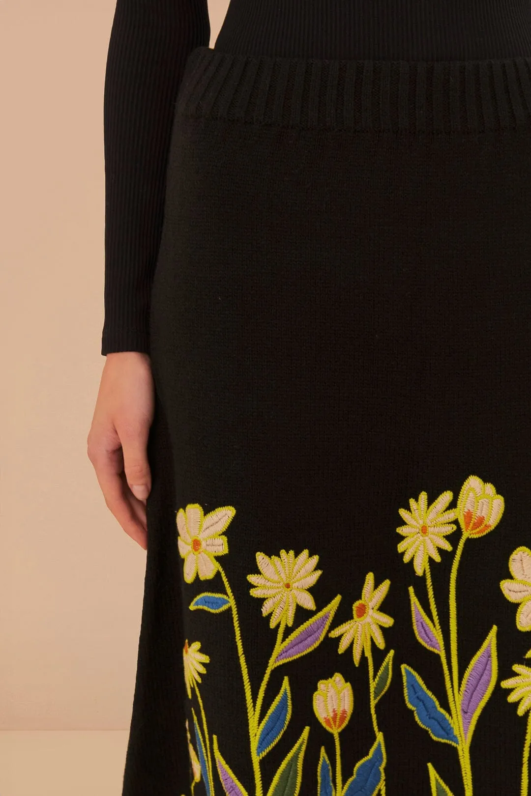 Minimalist fashion Black Farm Rio Flowers Embroidered Knit Skirt