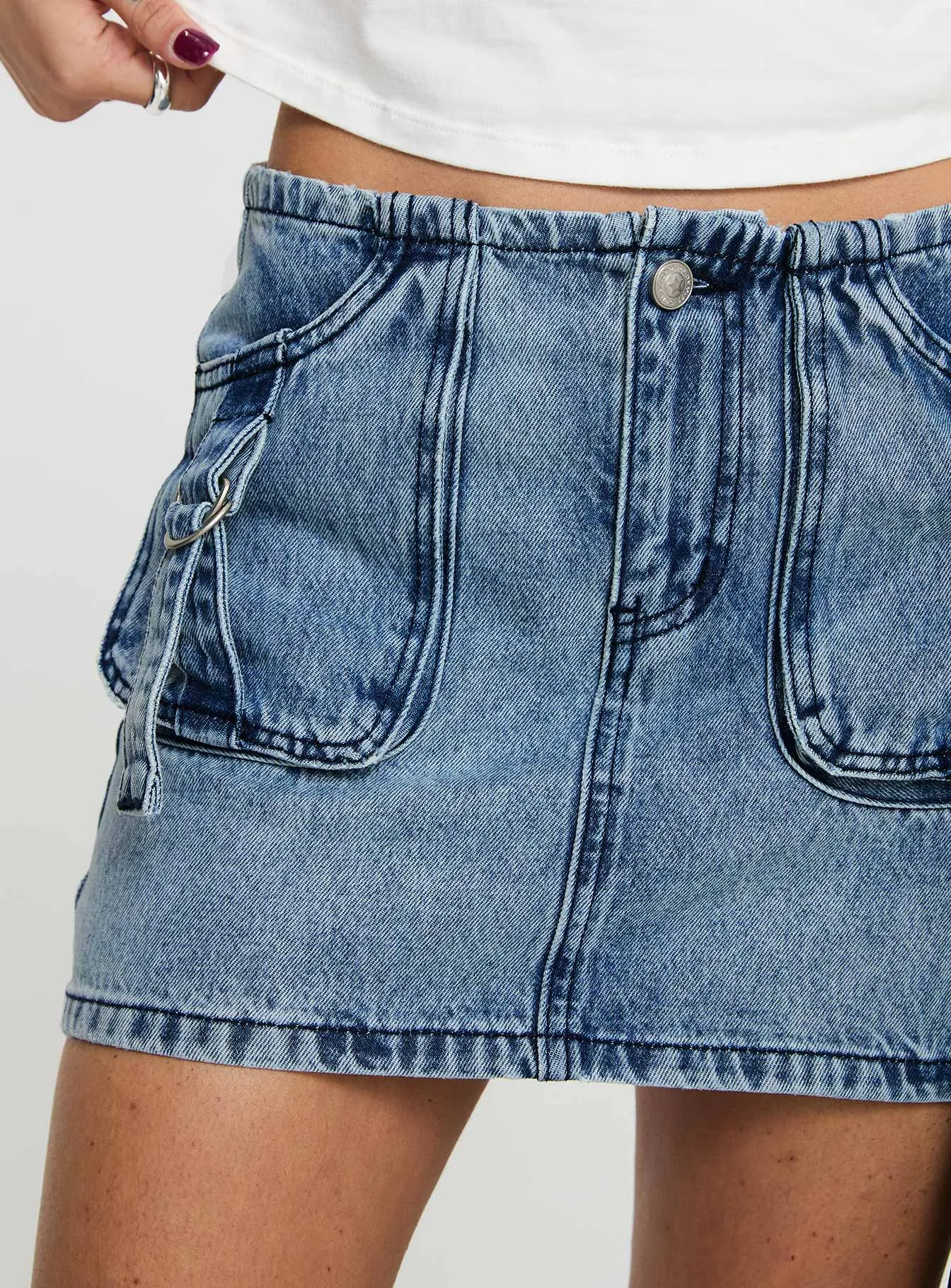 Chic Mood Leg Elongating Take Time Denim Mini Skirt Mid Wash
