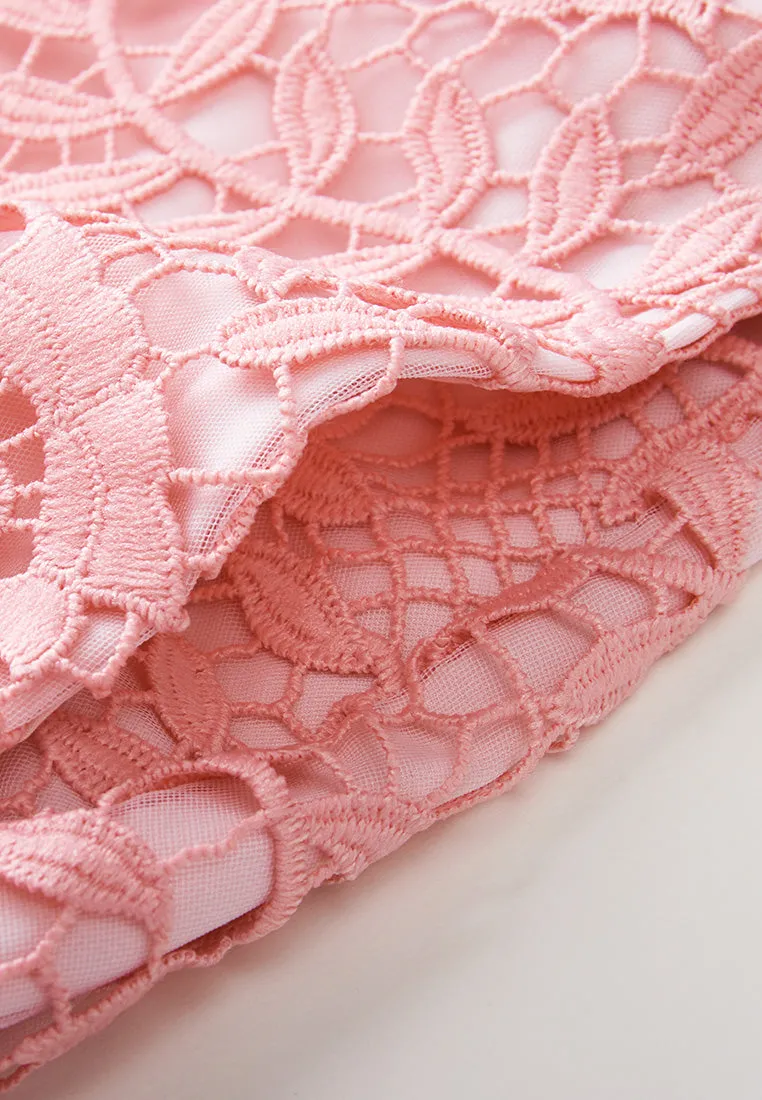 V-Neck Puff-sleeve Slim-cut Lace Dress Raw Linen Active Ease