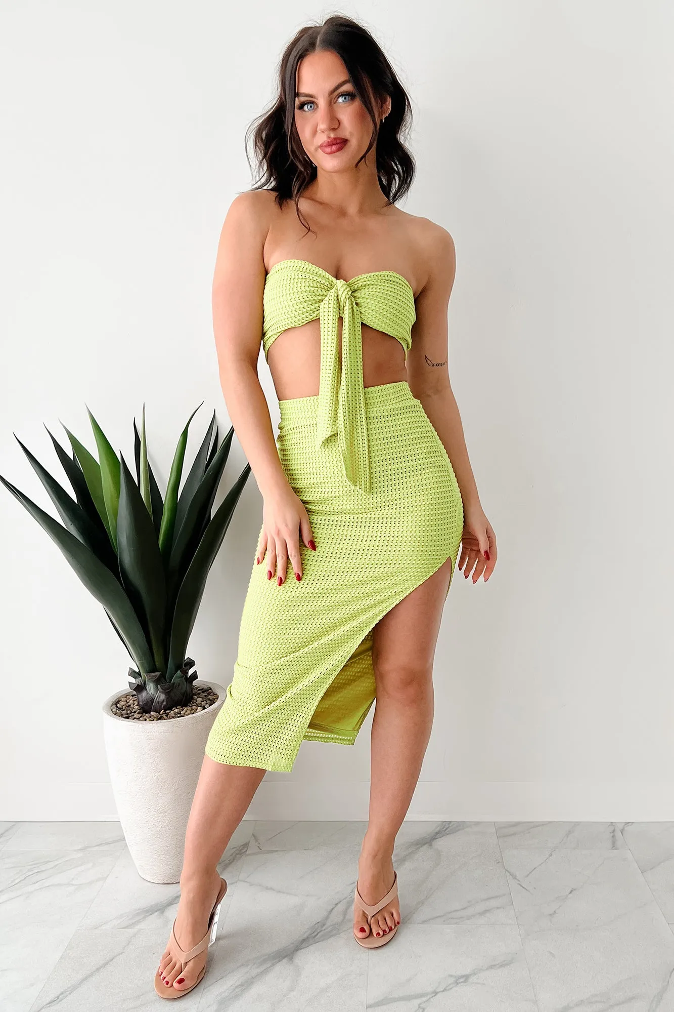 Timeless Piece Breathable Lining Flawlessly Loud Textured Knit Bandeau & Skirt Set (Kiwi)