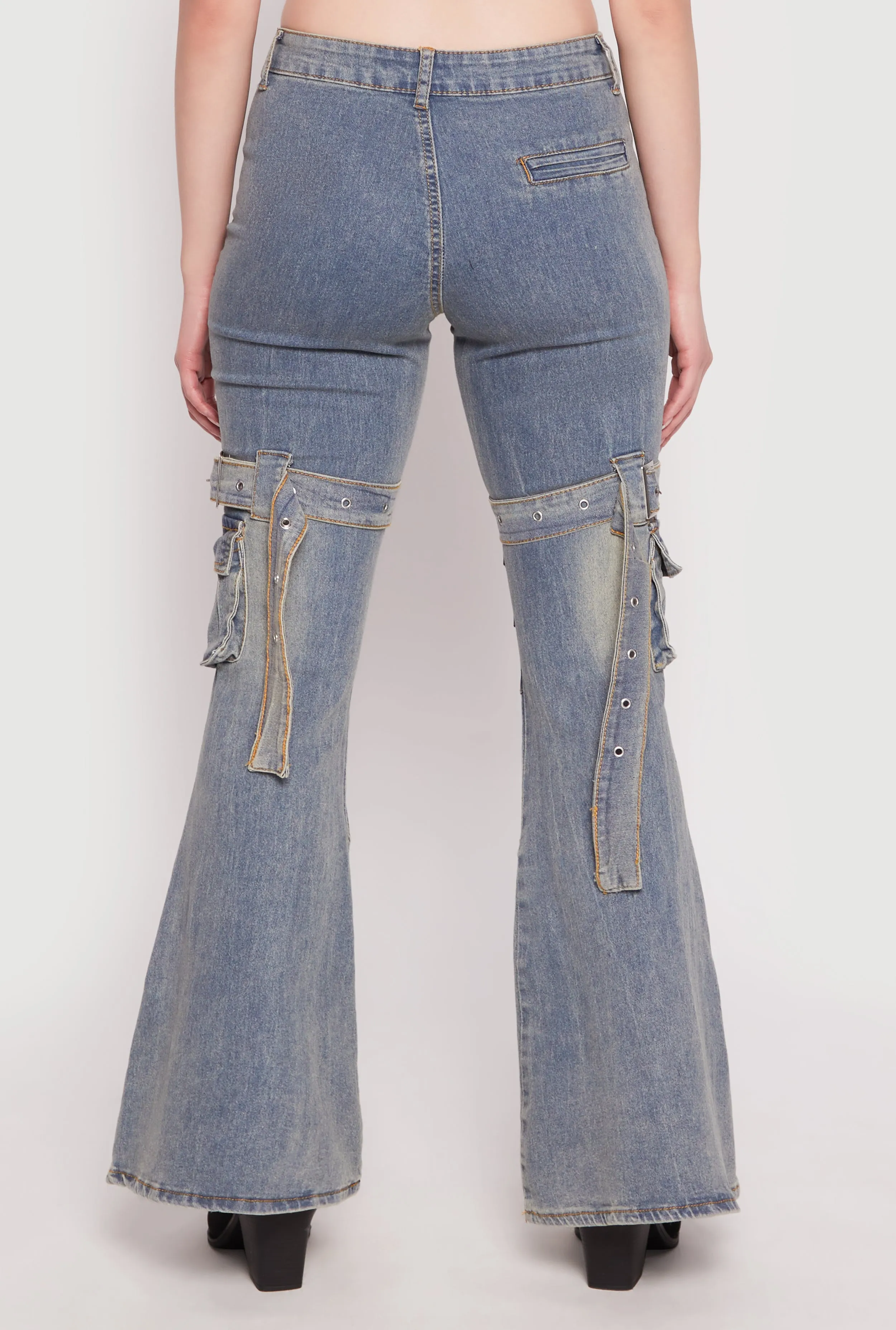 Spoon Jeans Buckle Detail Flare Jeans Effortless Style Fresh casual