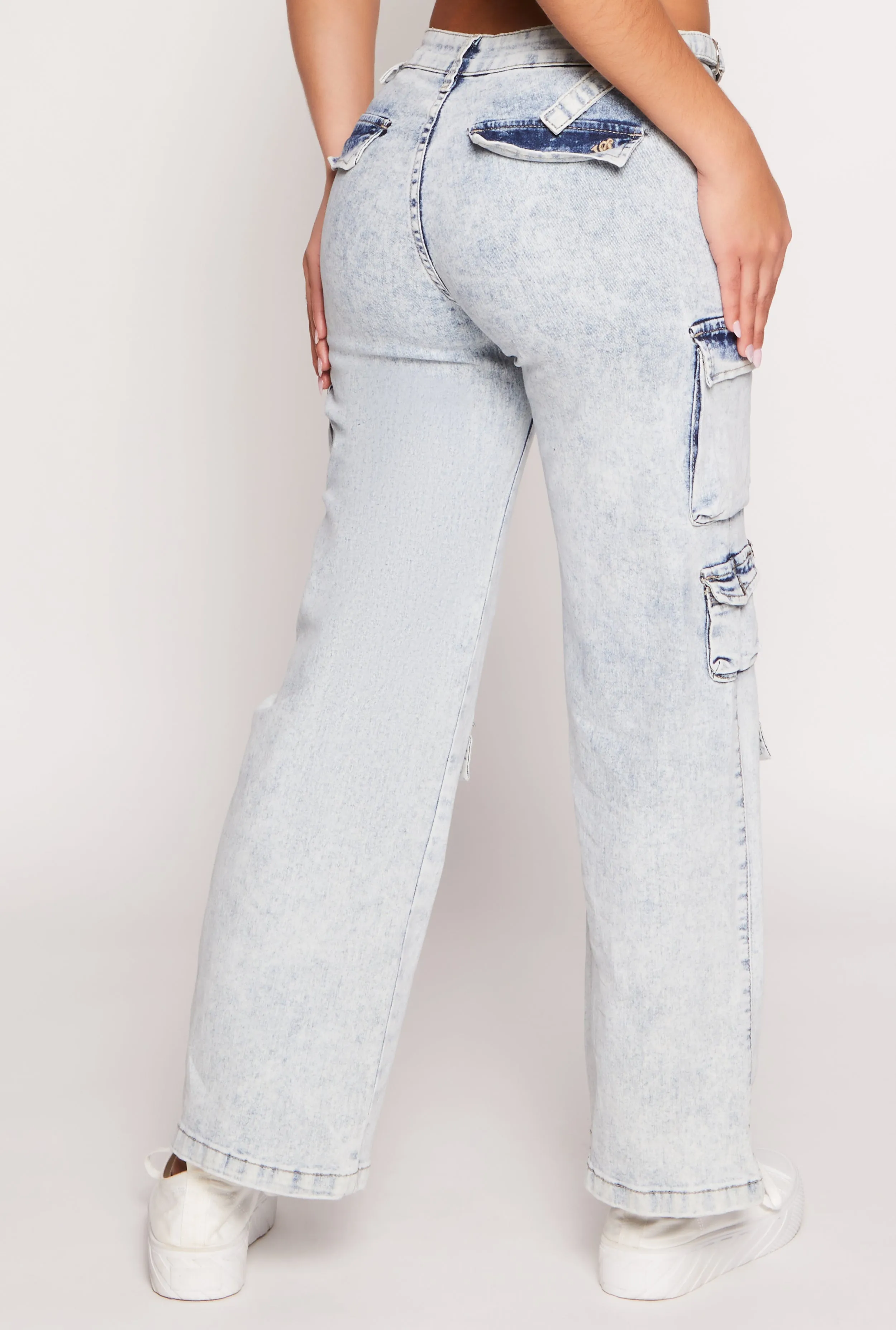 Sanded Seam Comfort Weekender Wear VIP Whiskered Straight Leg Cargo Jeans
