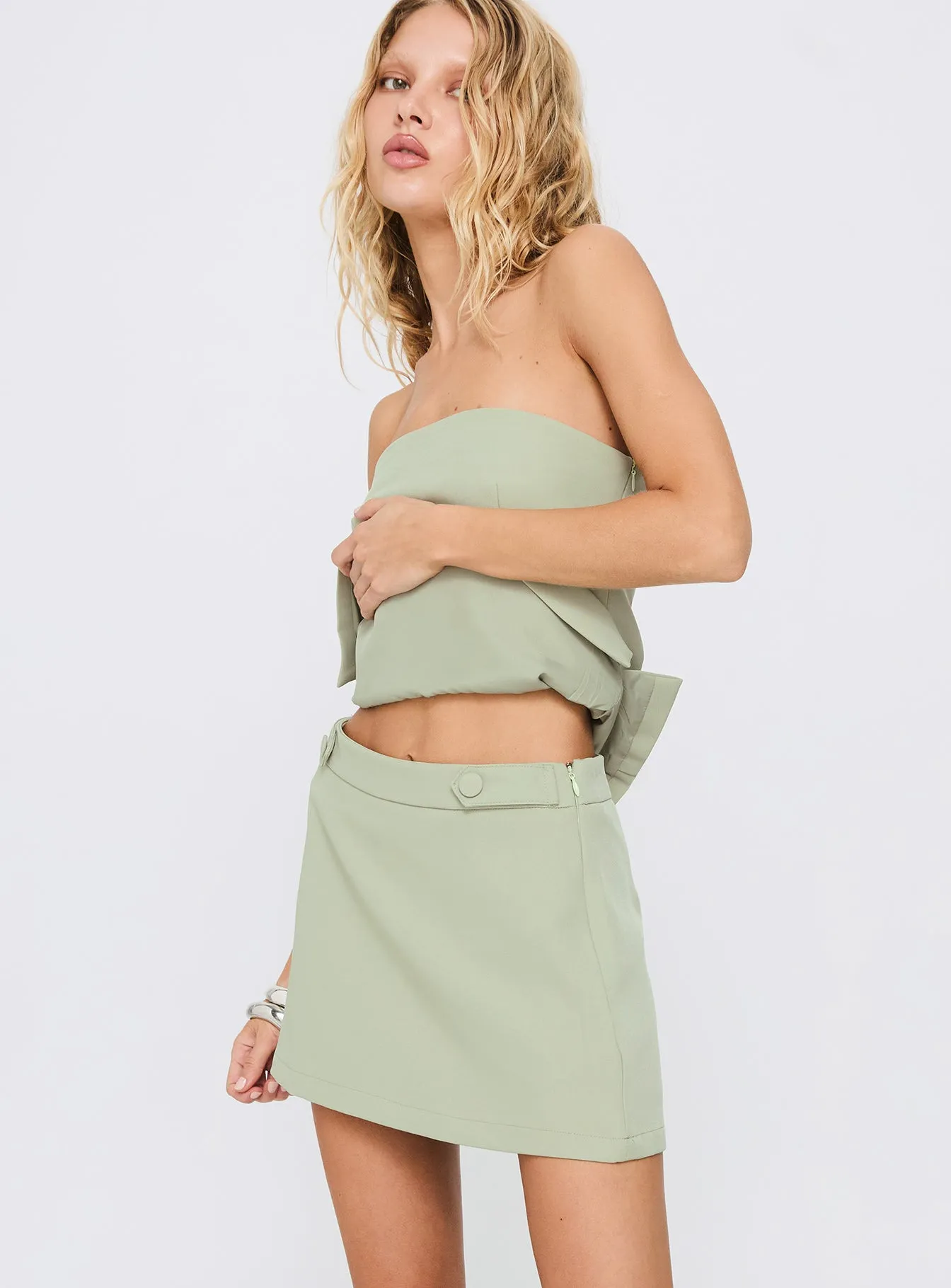 Full Disclosure Skort Green Aesthetic Fit