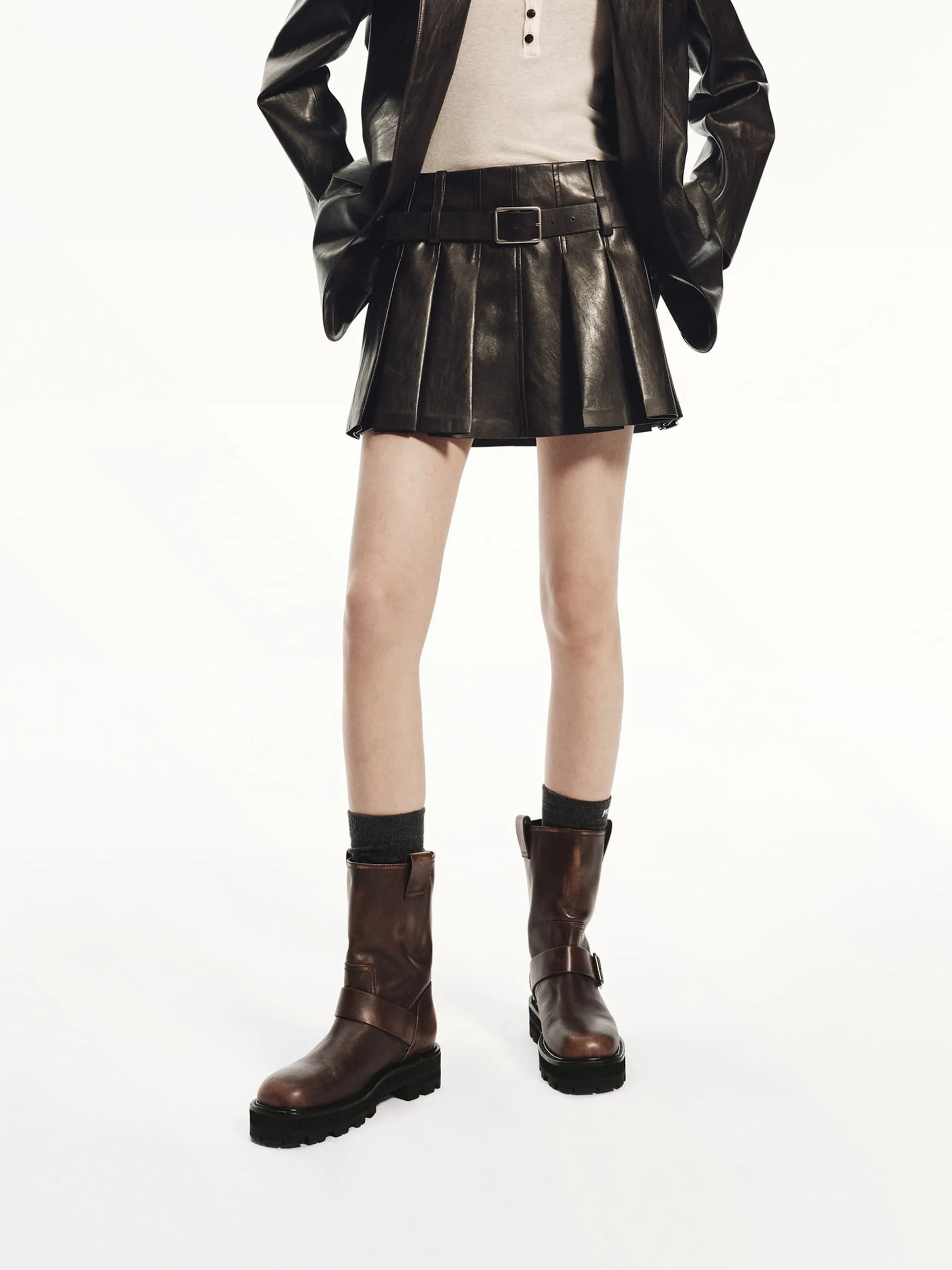 Seasonal special Slip Resistant Waistband Pleated PU Leather Skirt