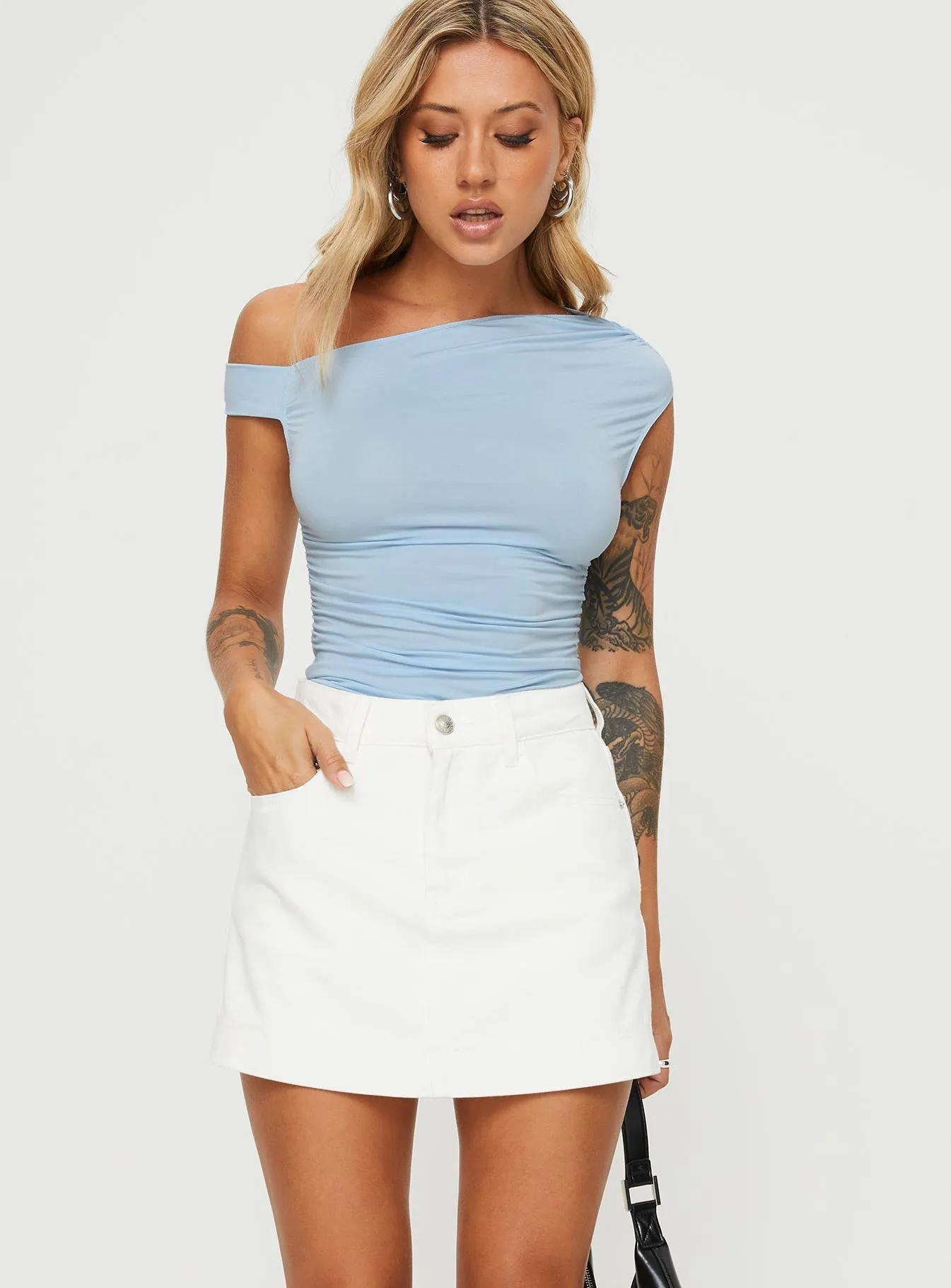 Heuston Denim Skort White Denim Velvet Finish Casual Edge