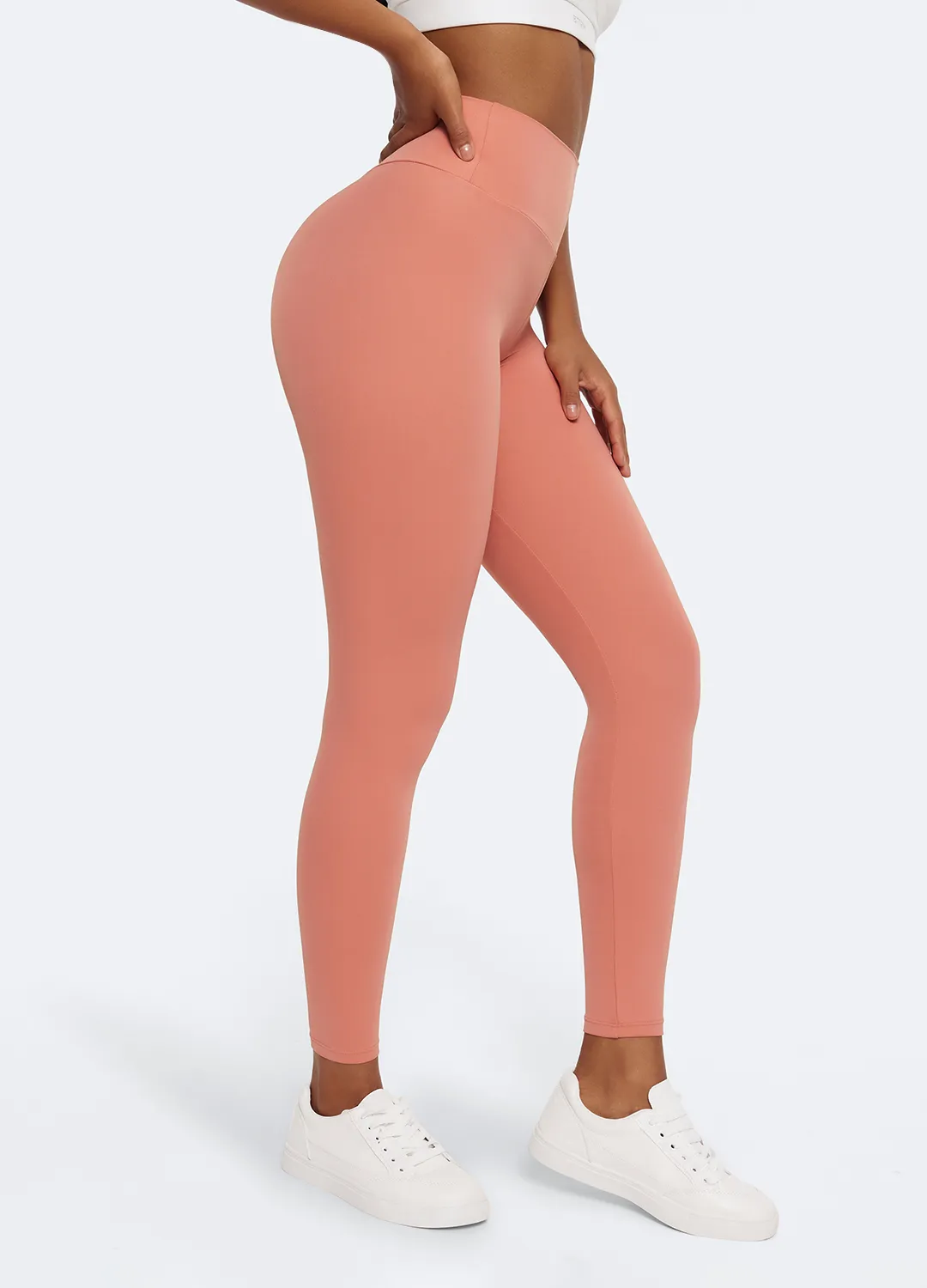Maternity Wear City Walk V-Seam Leggings with Push Up