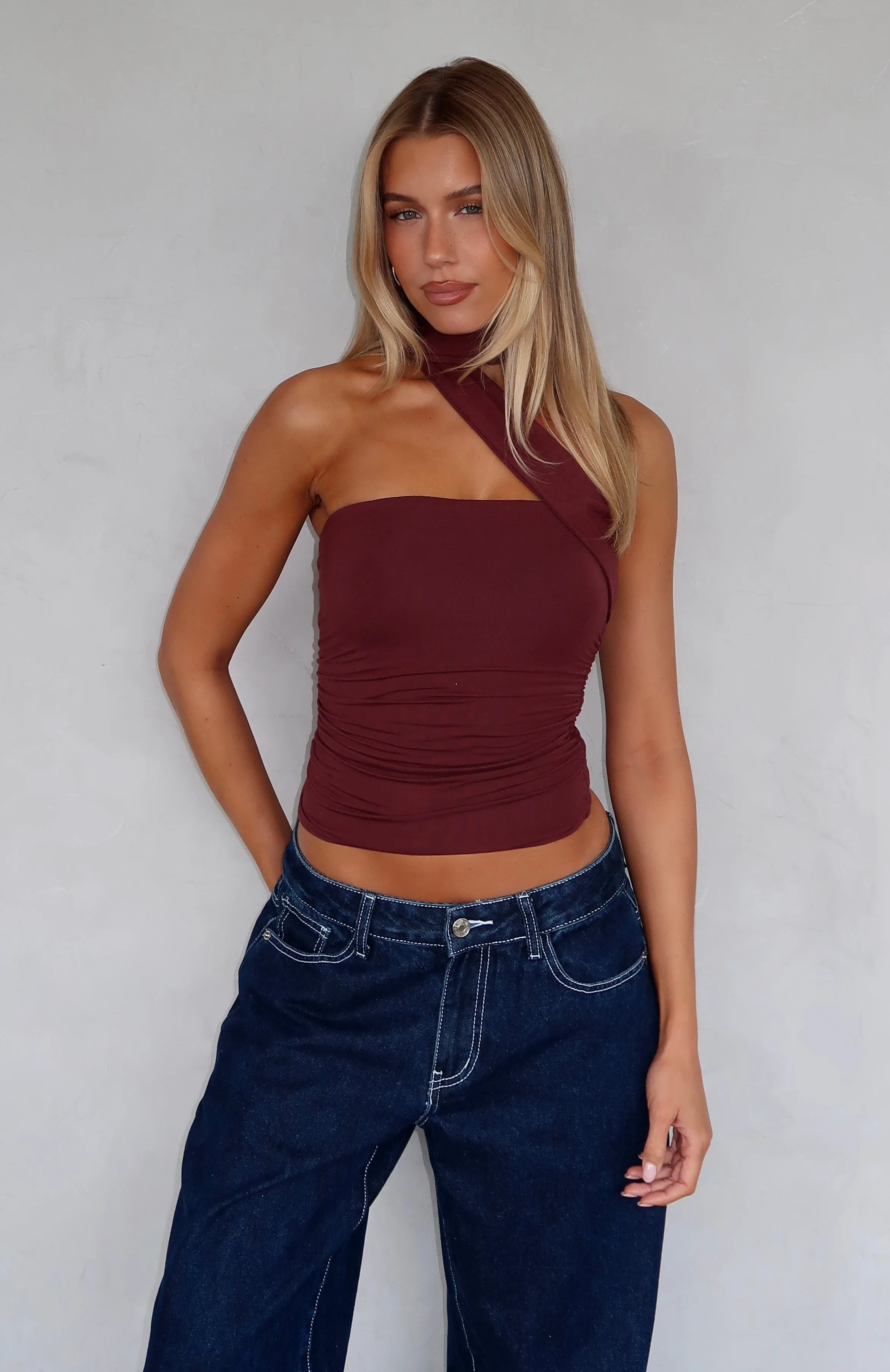 AllDay Comfort Tech Tagless Collar Status Updated Top Burgundy