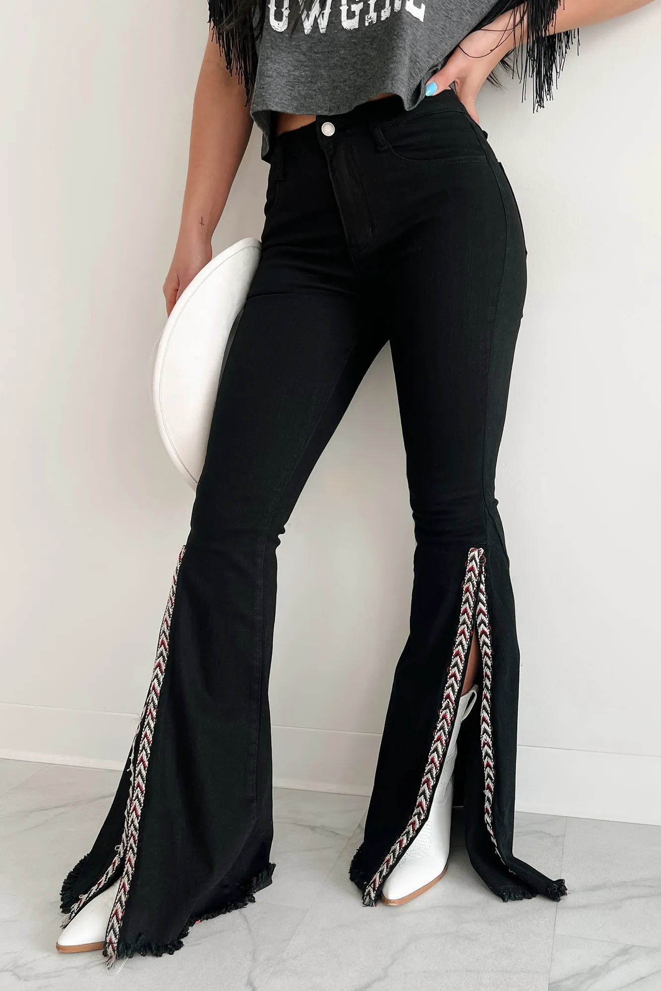Quenlin Side Split Saints & Hearts Flare Jeans (Black) Low Profile Collar All-Purpose