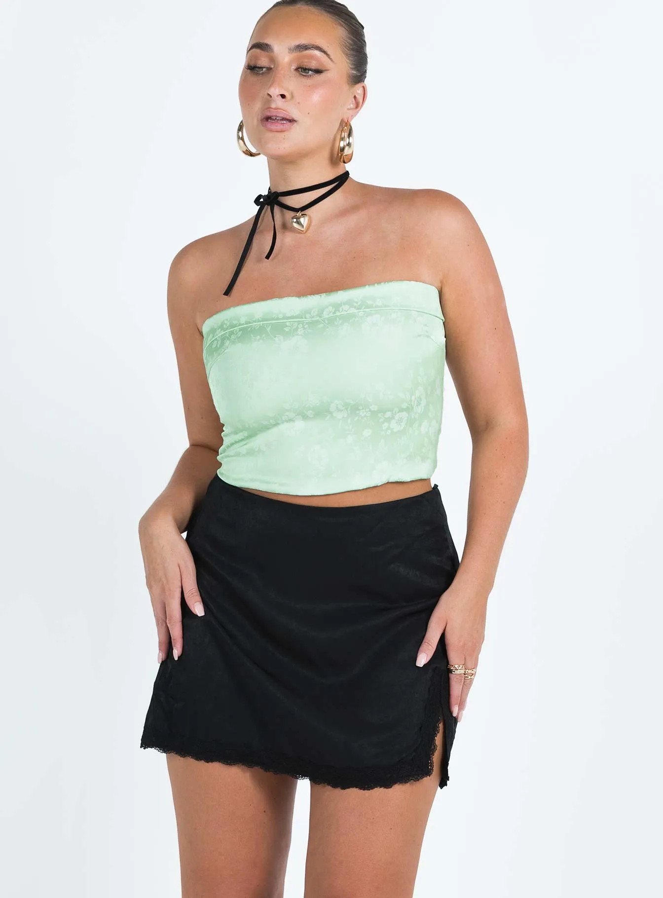Peridot Mini Skirt Black Simple Styling