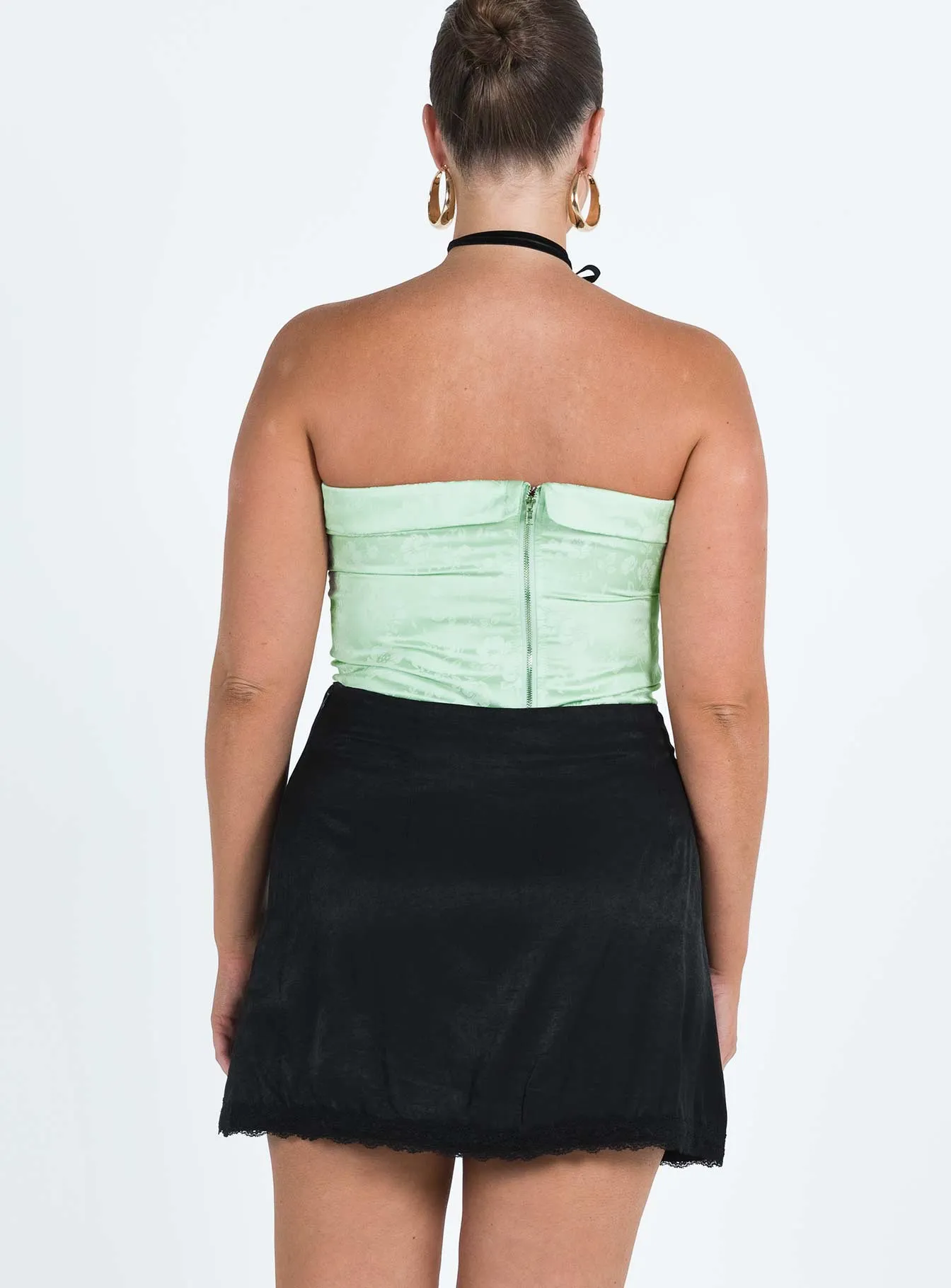 Crisp Details Peridot Mini Skirt Black