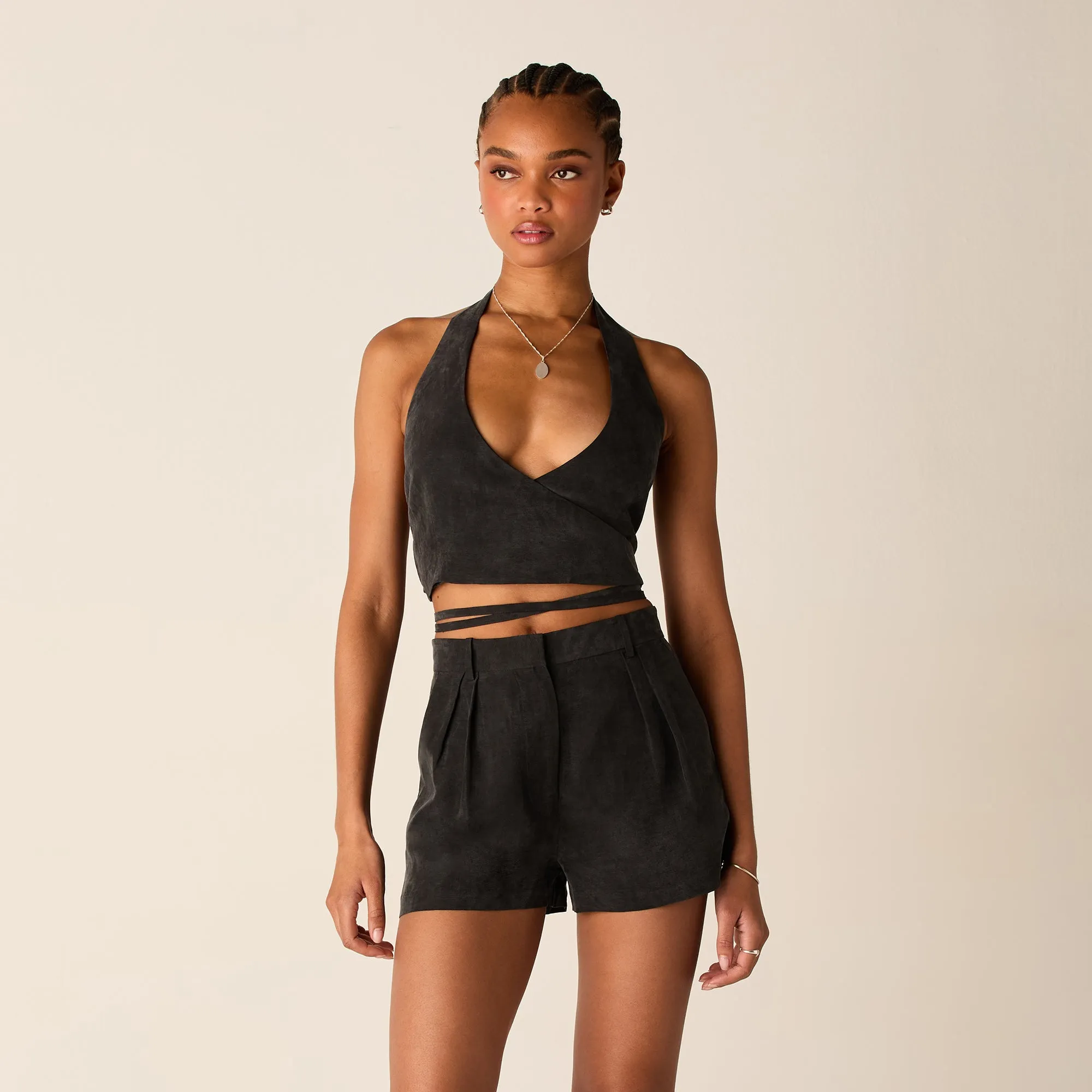 Roll Up Cuff Design Kith Women Astrid Pleated Trouser Short - Black