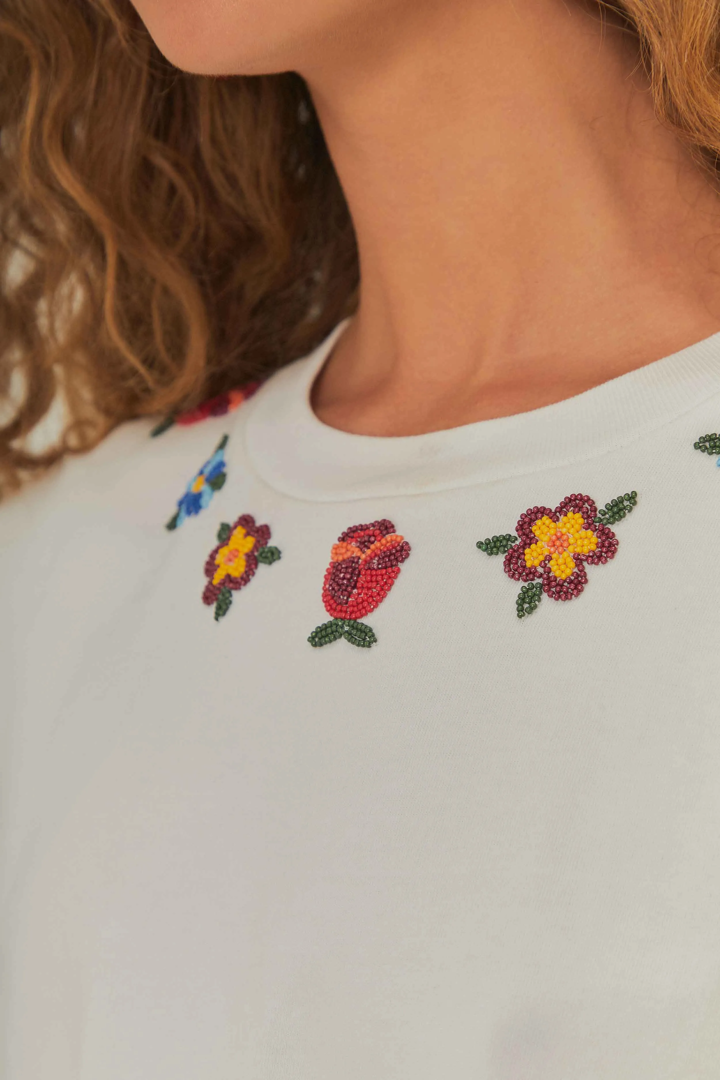 AirflowOptimized RollUp Sleeves White Beaded Flowers T-Shirt