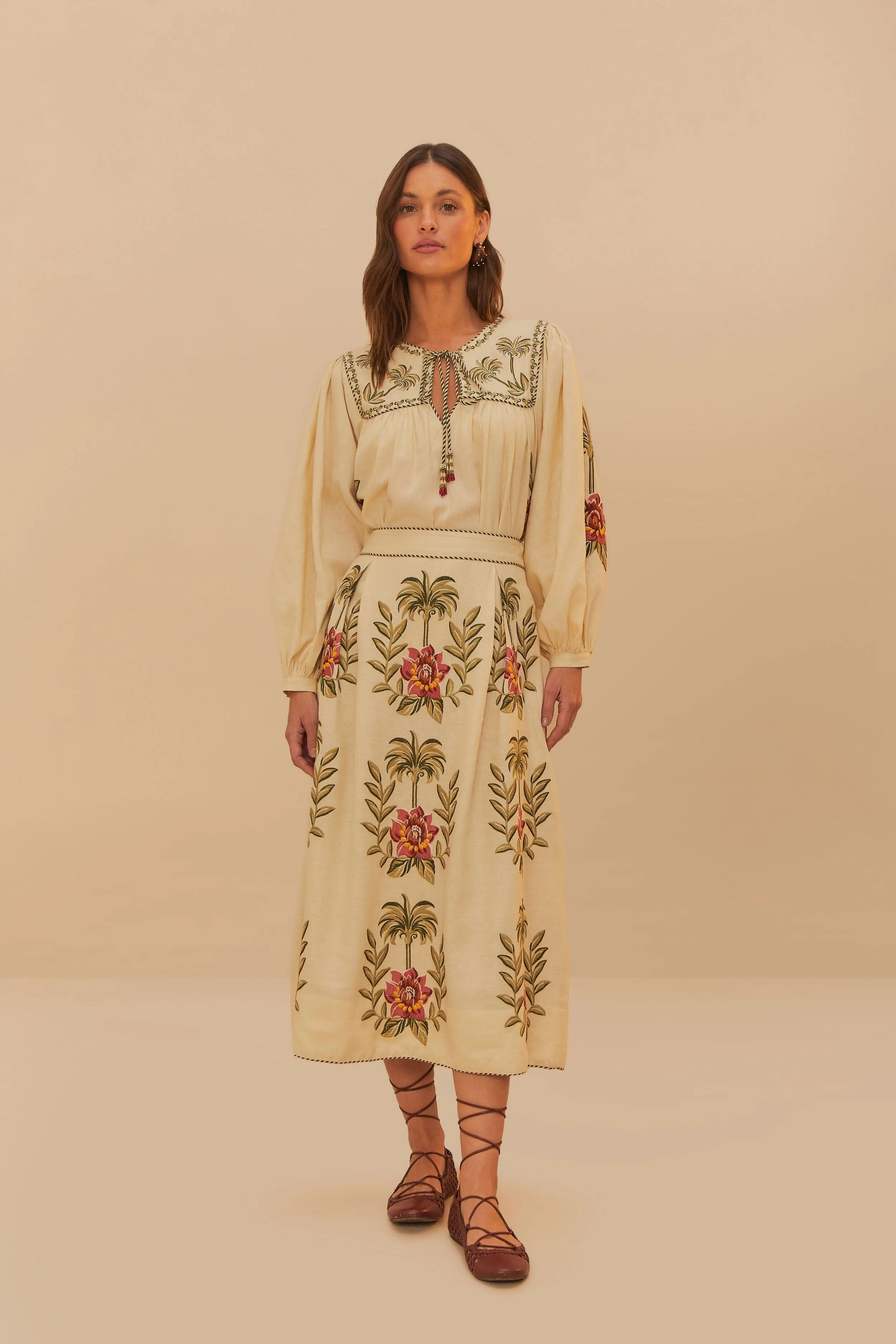 Design innovation Light Wear Tropical Flower Embroidered Sand Maxi Skirt