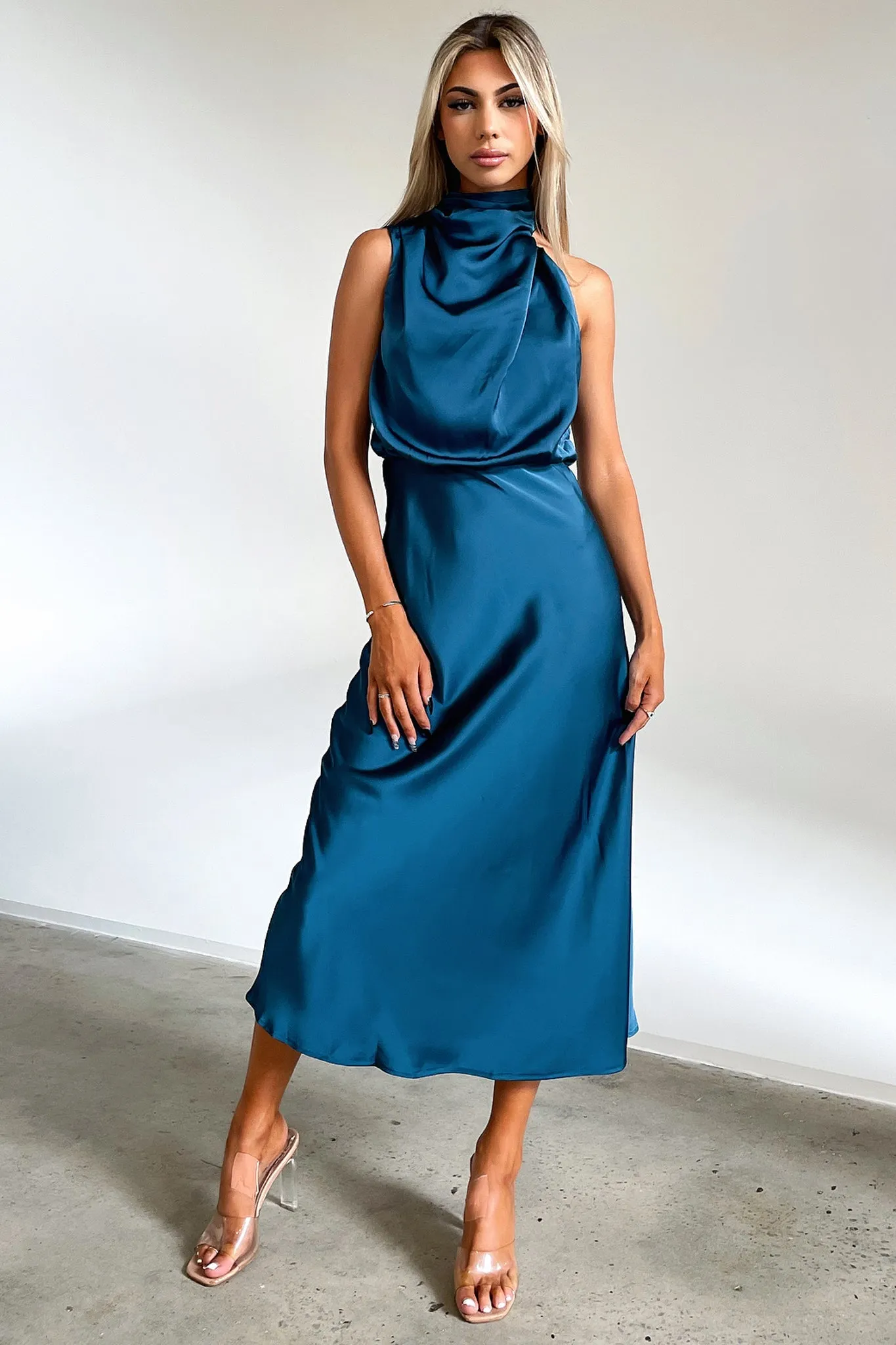 Santorini Maxi Dress - Emerald The elegant fabric of this dress offers a luxurious feel against the skin