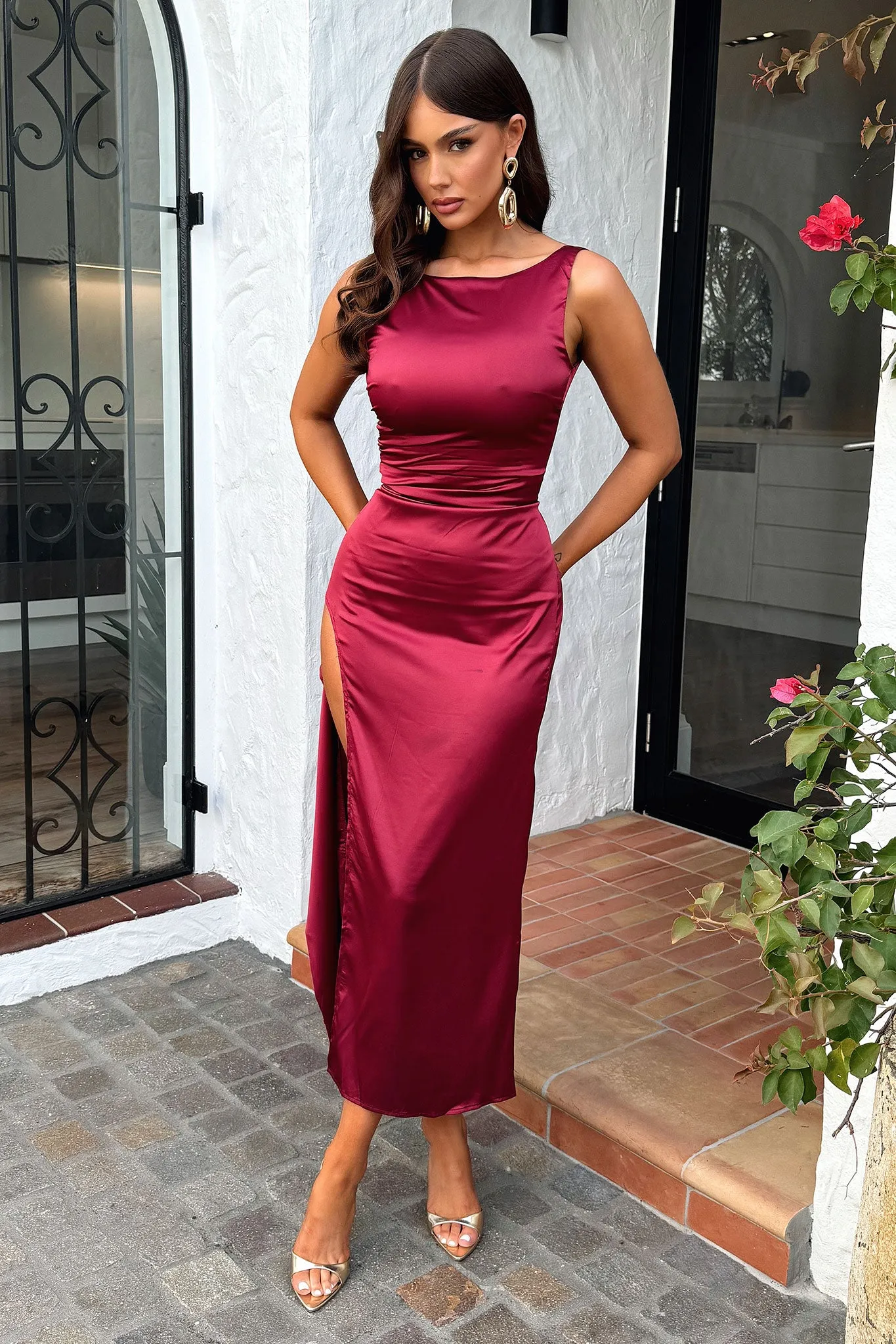 Designed with simplicity and sophistication in mind this dress is perfect for any occasion Kensington High Neck Satin Maxi Dress - Burgundy