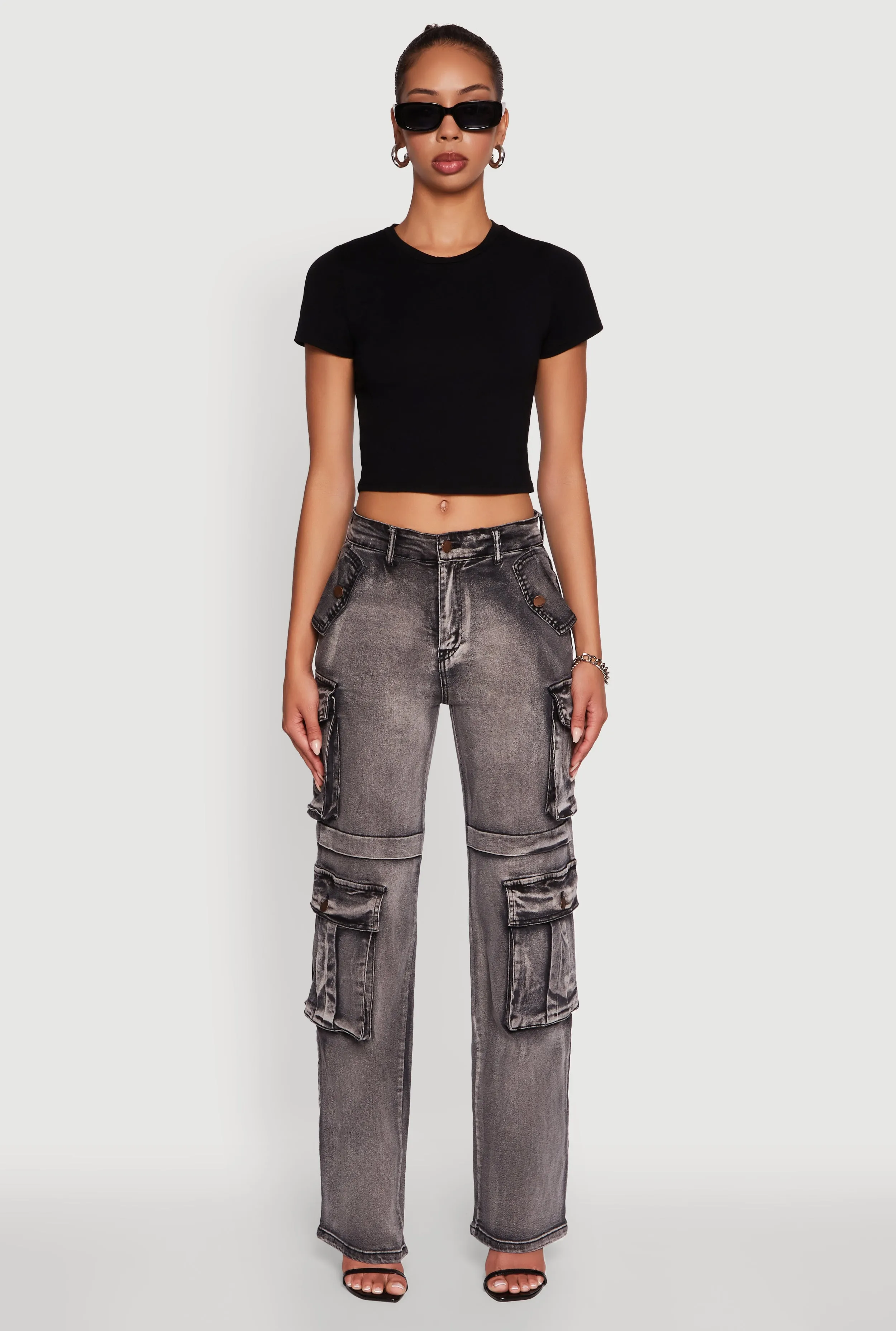 Minimal Outfit Daisy Mineral Wash Straight Leg Cargo Jeans