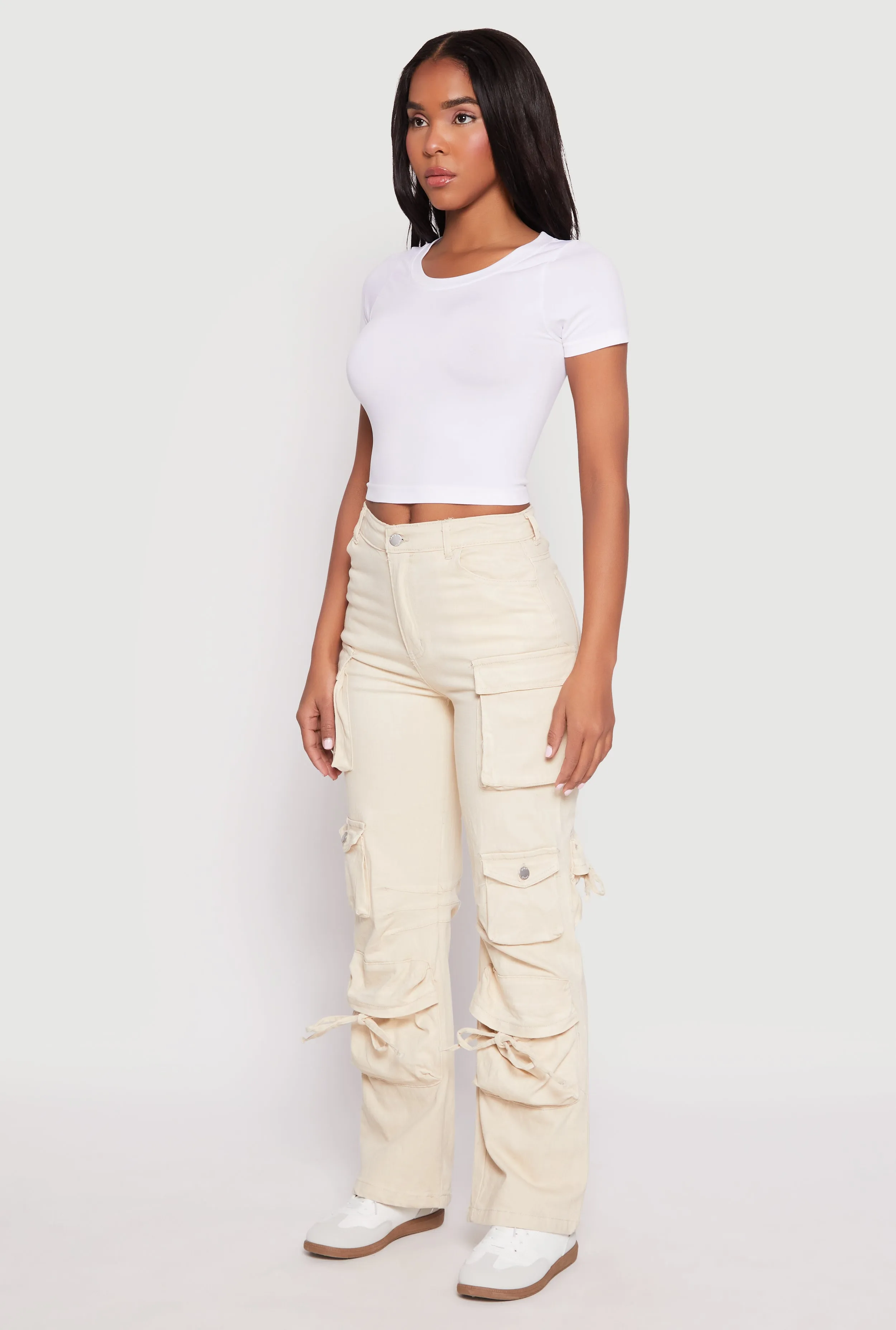 Daisy Mineral Wash Cargo Baggy Jeans Movement Friendly Elegant Travel Outfit Minimalist Style