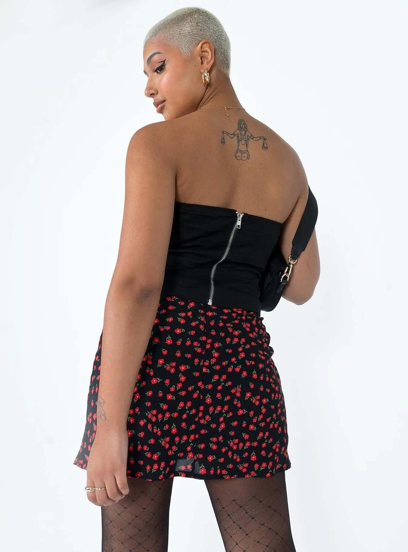 Pull On Style Kerri Mini Skirt Black Floral