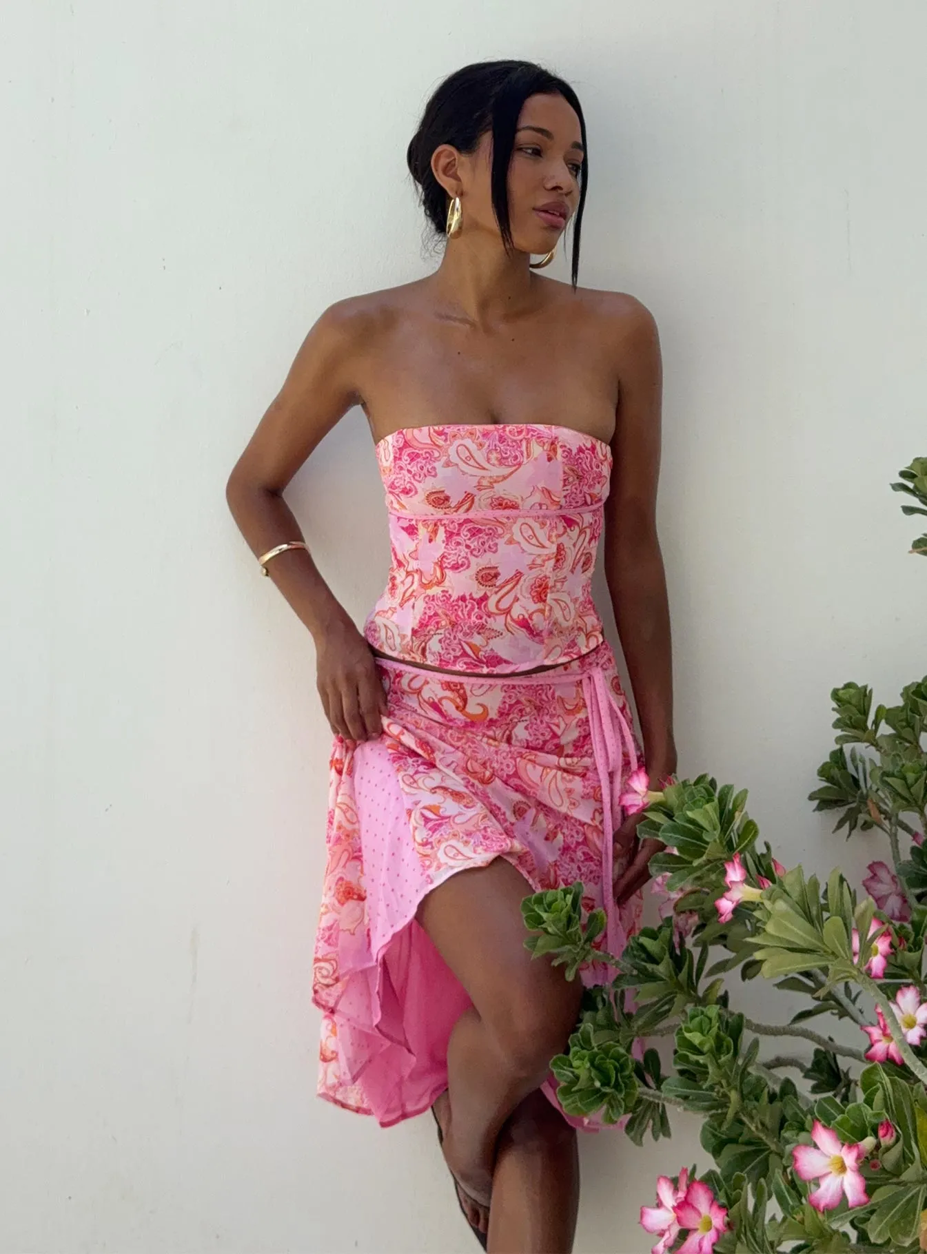 Tipsy Midi Skirt Pink Paisley Casual Style