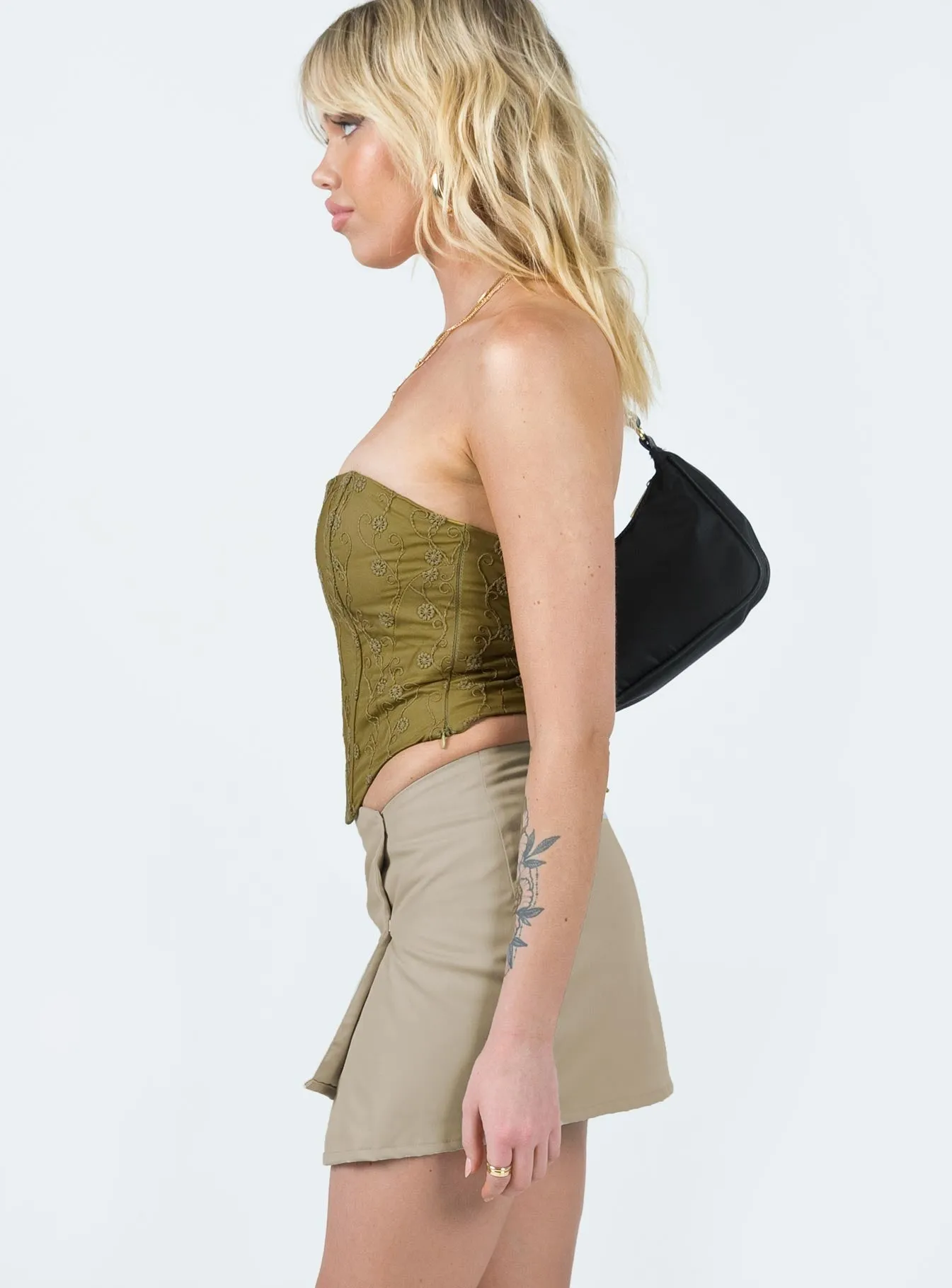 Maximalist look Soft Aesthetic Motel Rhory Skirt Oat