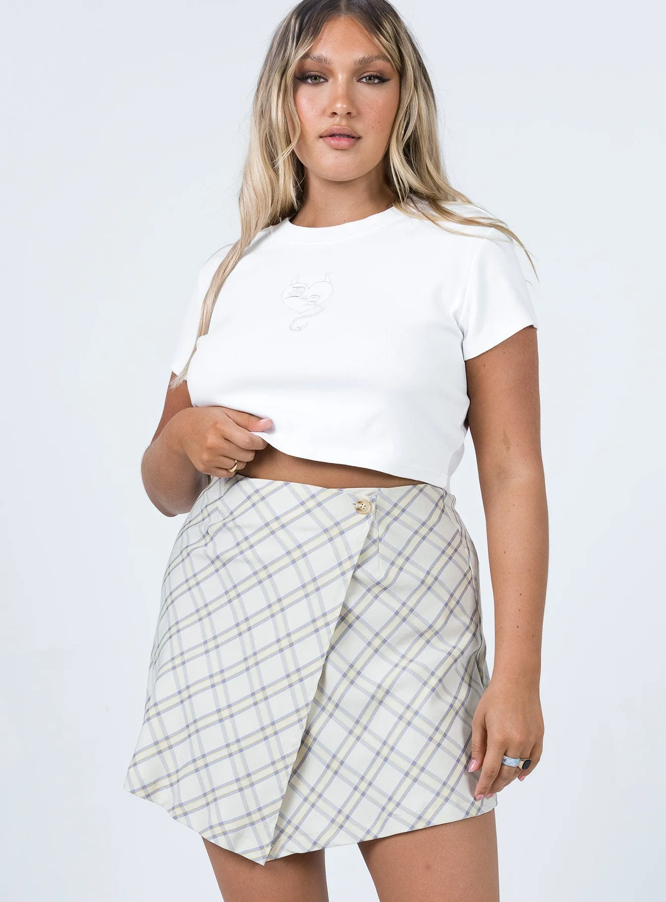 Ailisha Mini Skirt Yellow Travel Vibes Minimalist Style